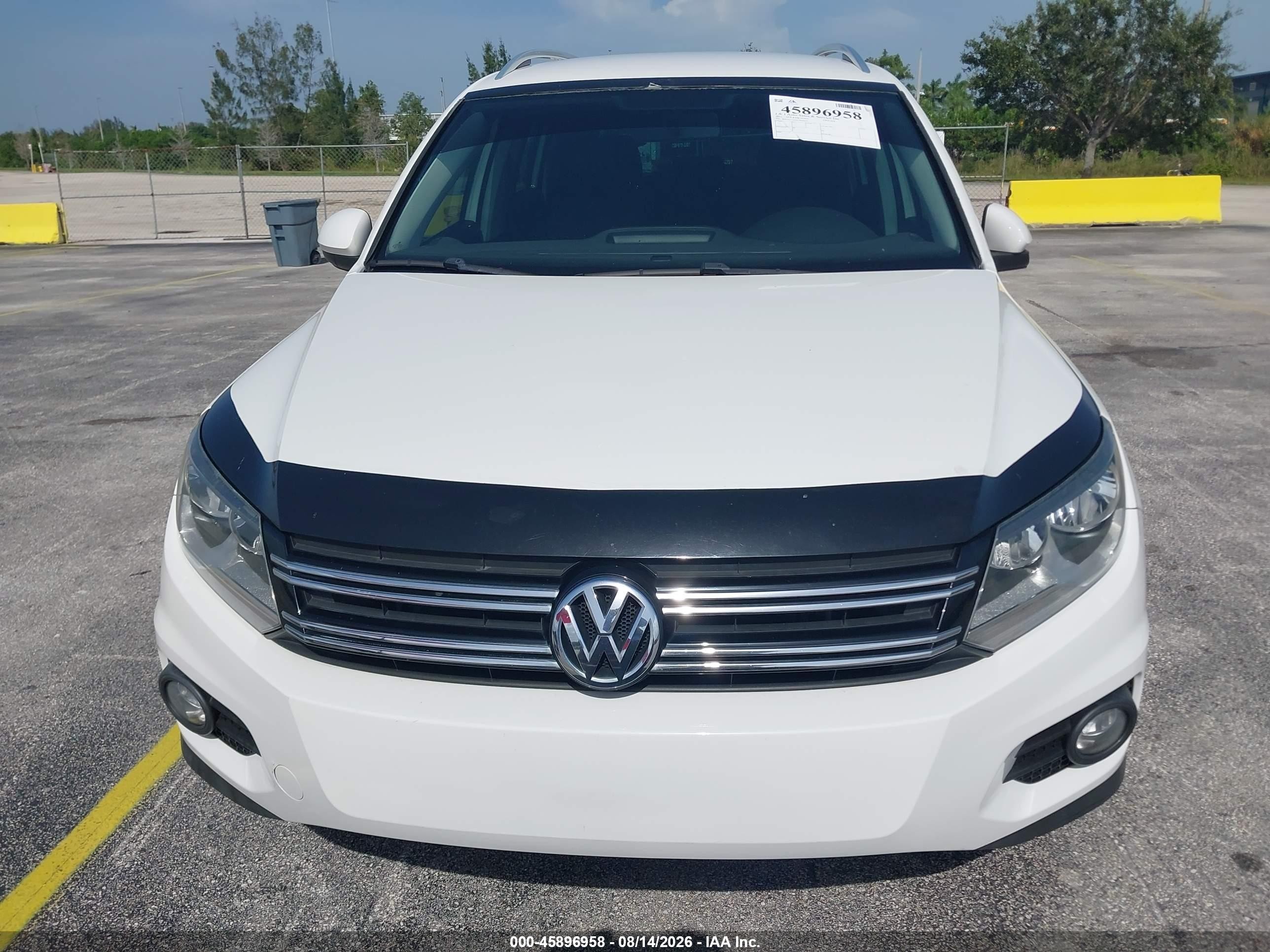 2012 Volkswagen Tiguan Se White vin: WVGAV7AXXCW608440