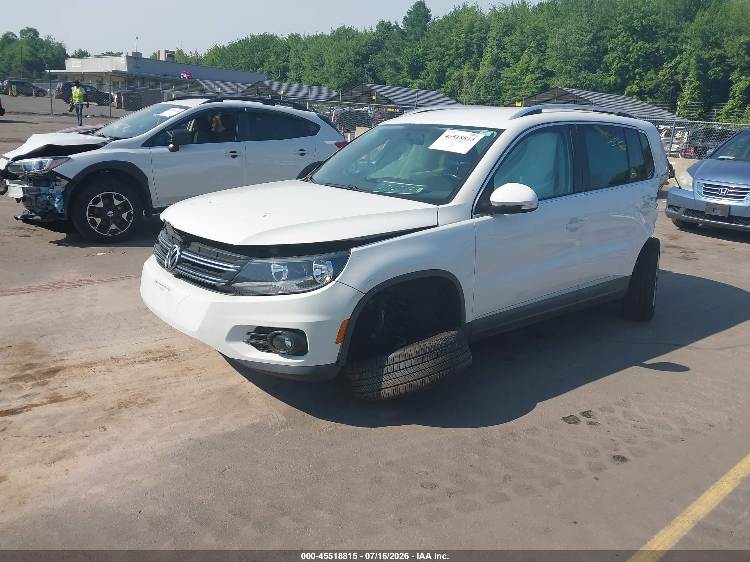 2013 Volkswagen Tiguan Se White vin: WVGAV7AXXDW535149