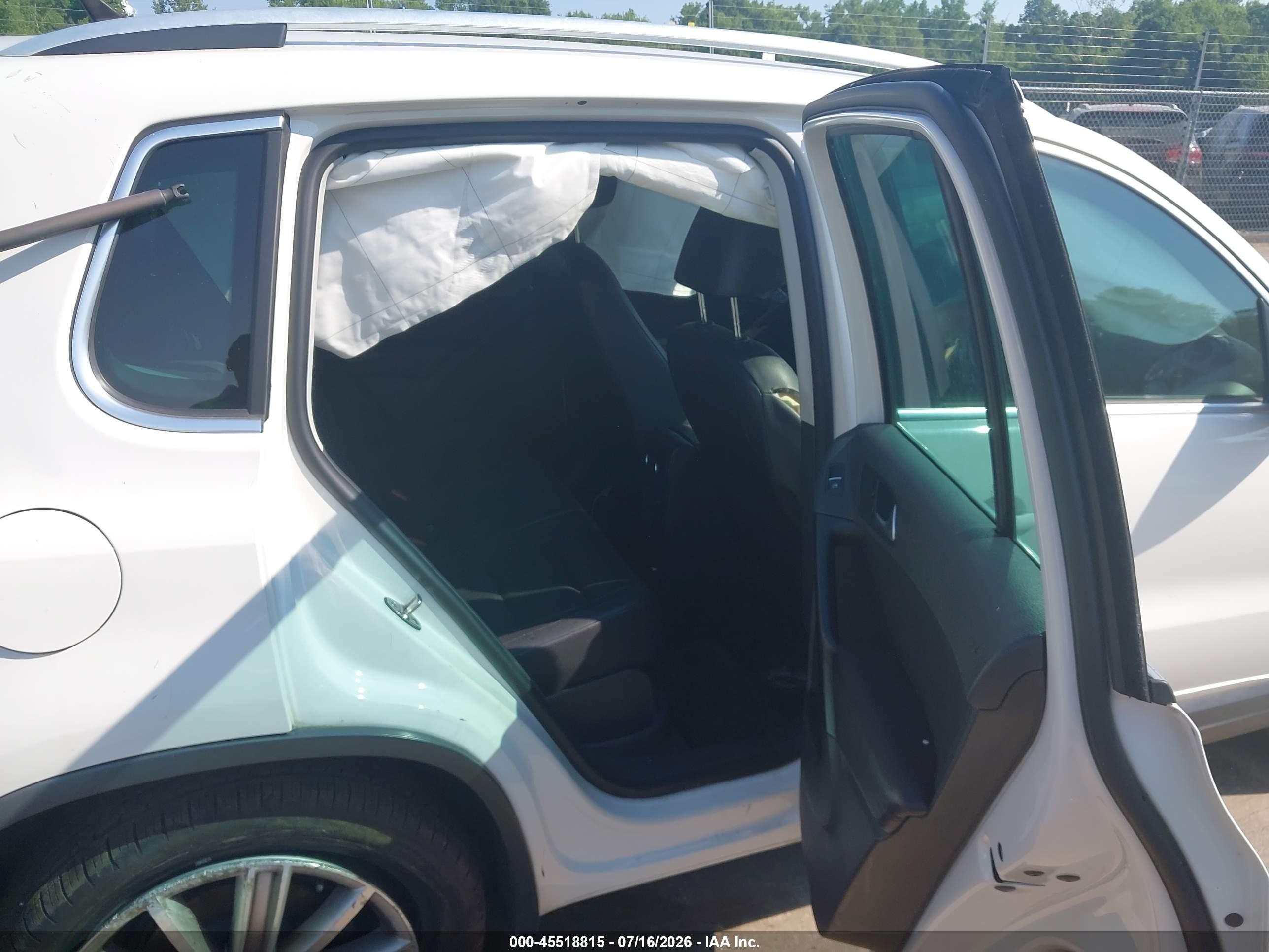 2013 Volkswagen Tiguan Se White vin: WVGAV7AXXDW535149
