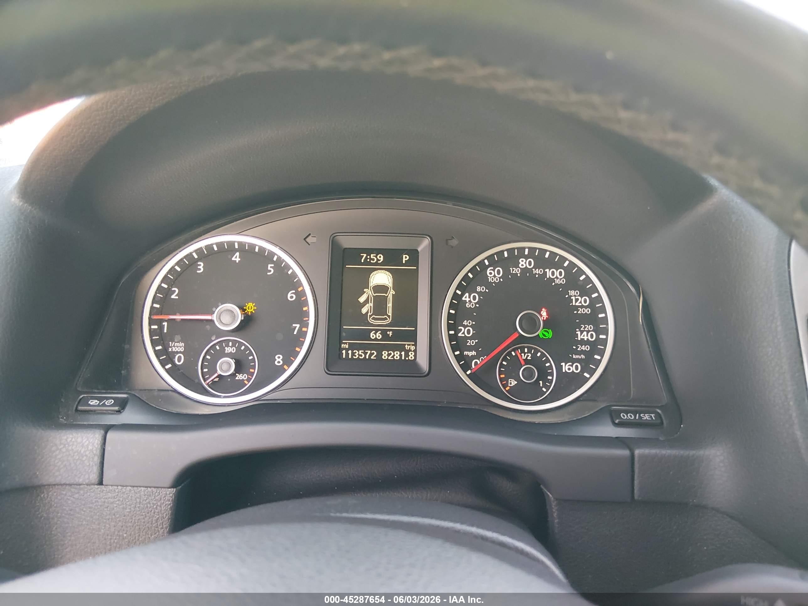 2015 Volkswagen Tiguan S Gray vin: WVGAV7AXXFW596648