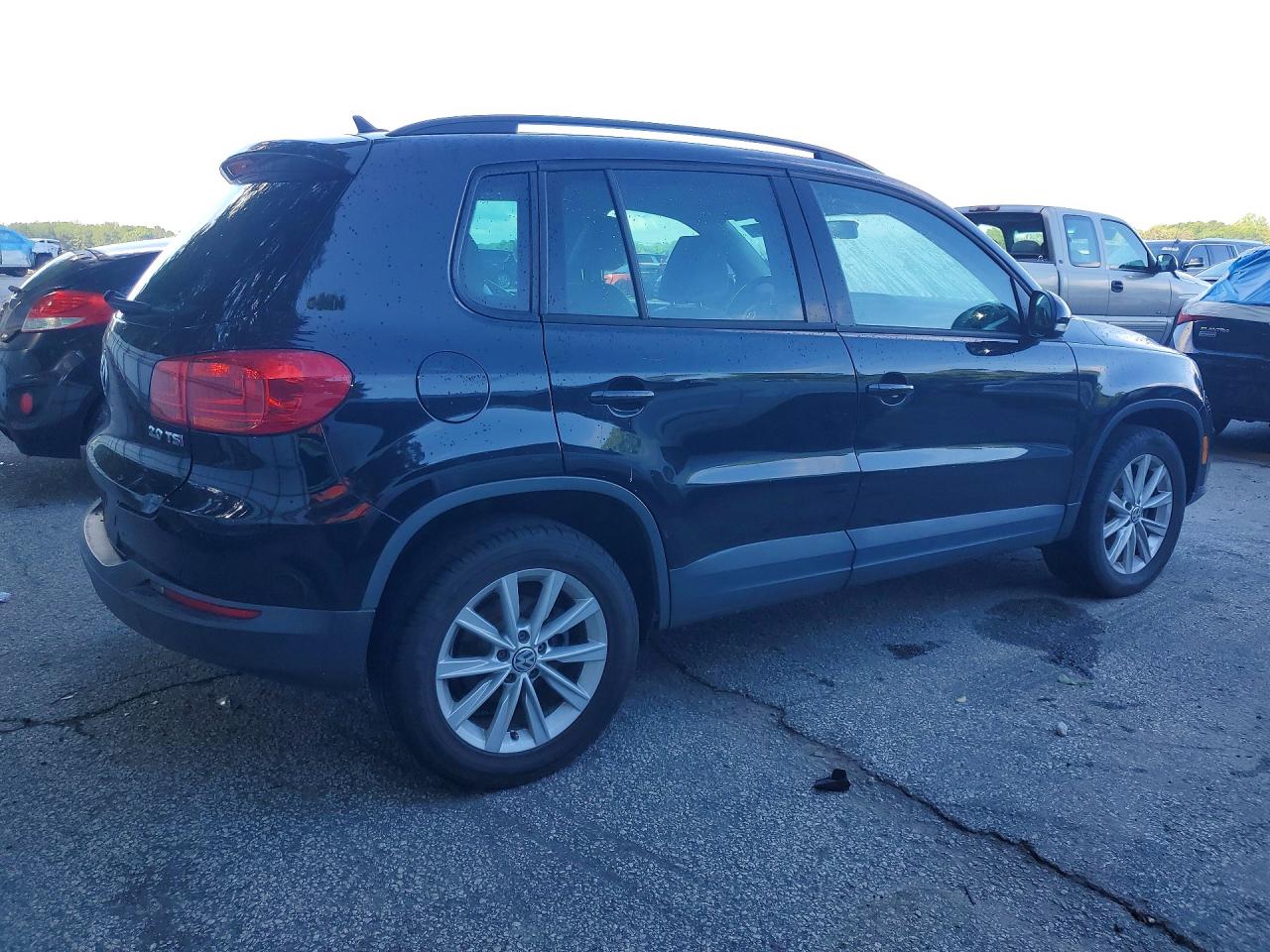 2015 Volkswagen Tiguan S Black vin: WVGAV7AXXFW614663