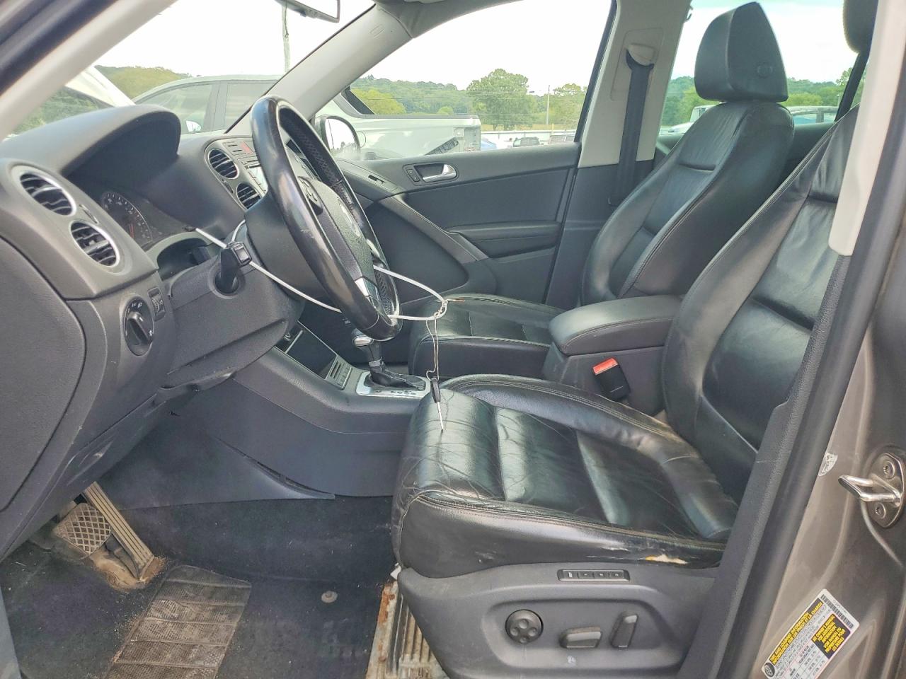 2009 Volkswagen Tiguan S Gray vin: WVGAV95N19W000951