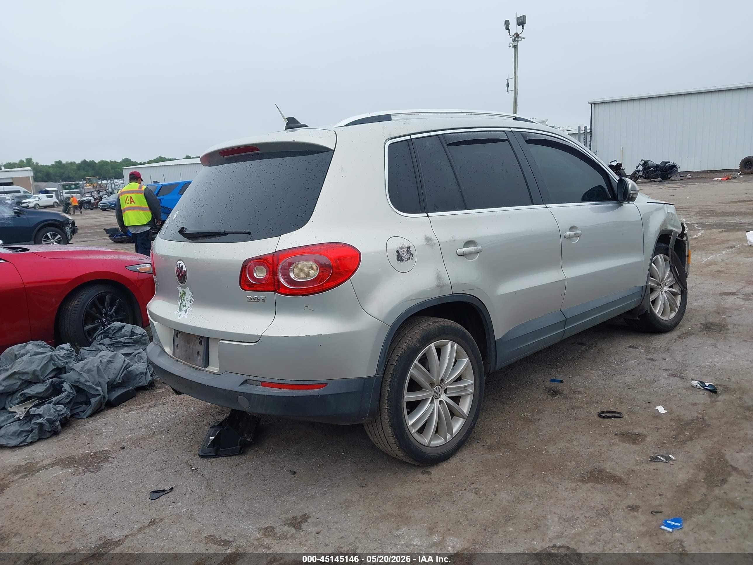 2009 Volkswagen Tiguan Sel Silver vin: WVGAV95NX9W530447