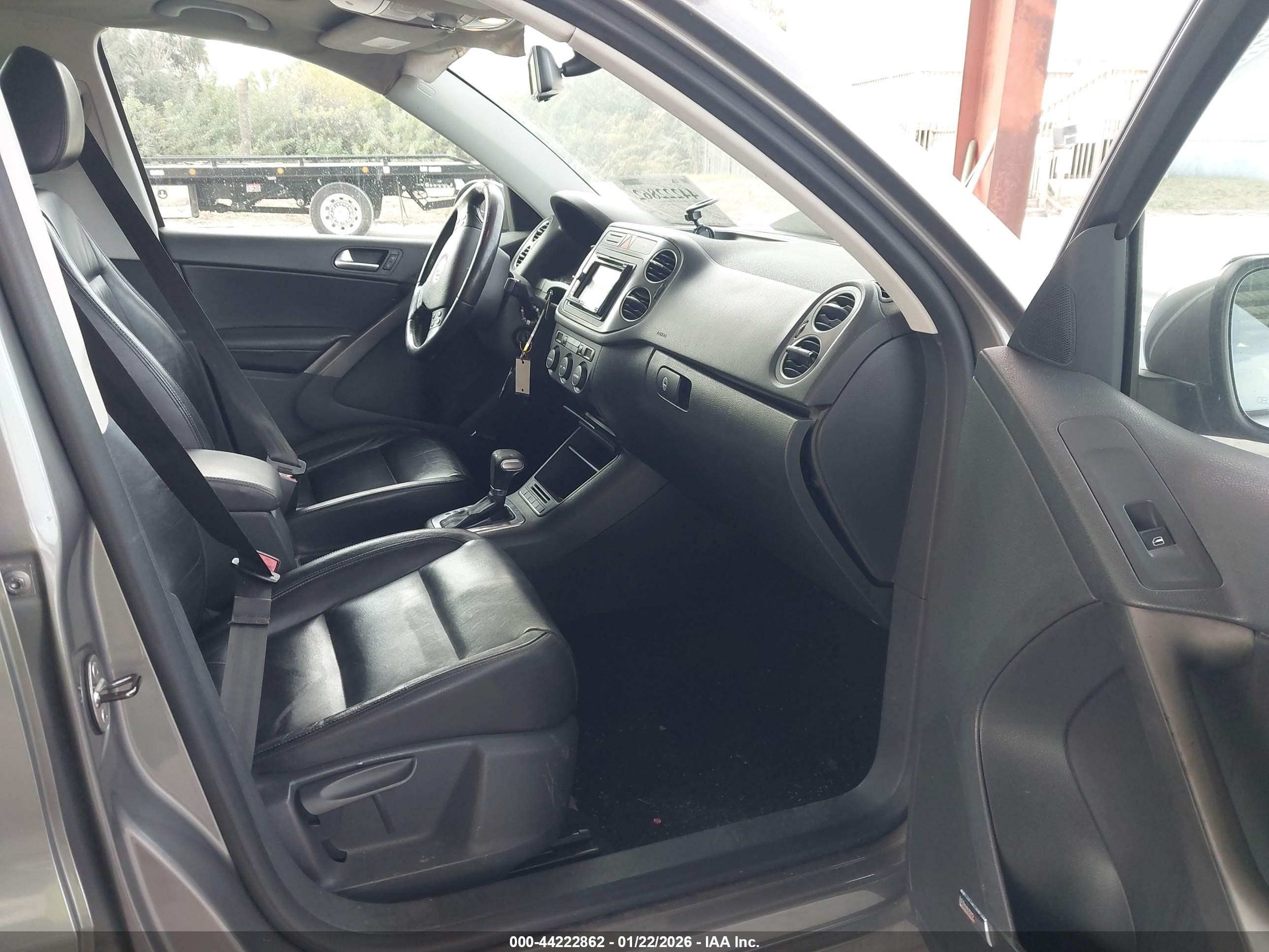 2010 Volkswagen Tiguan Sel Серый vin: WVGAV9AXXAW511232