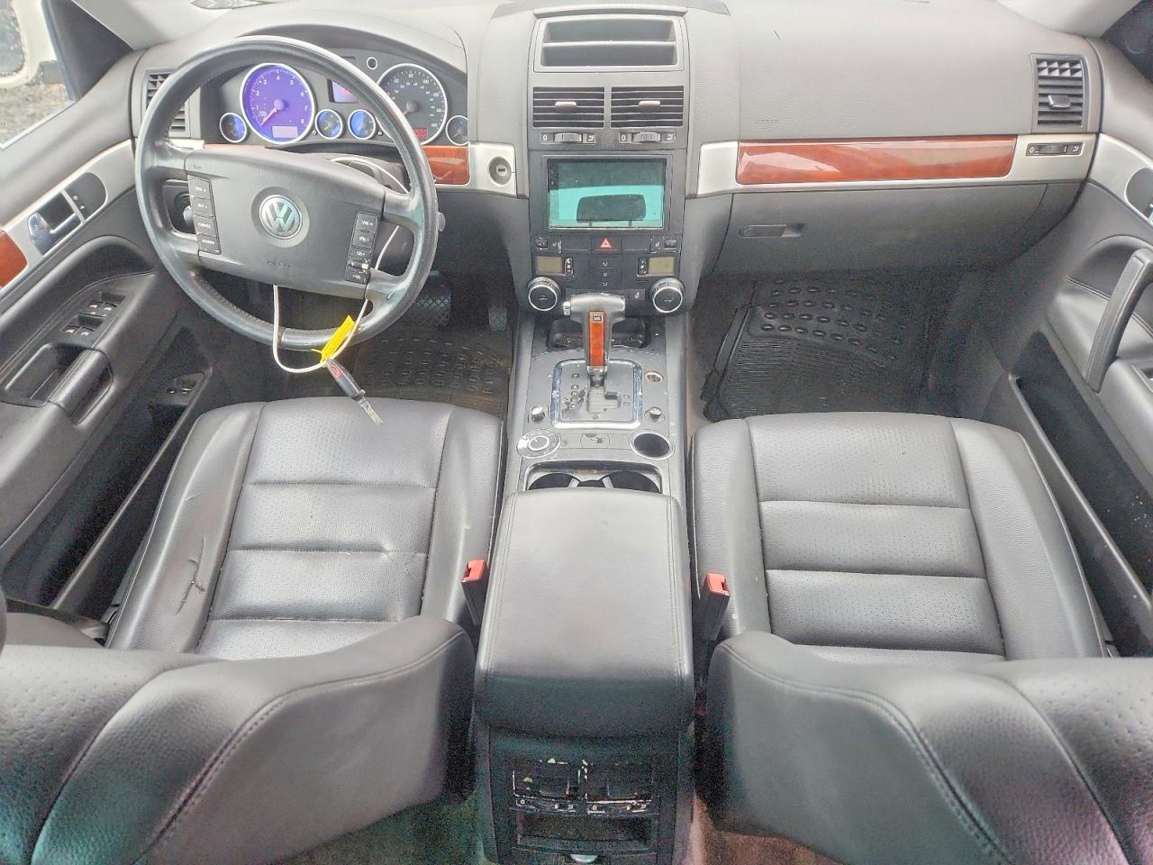 2004 Volkswagen Touareg 3.2 White vin: WVGBC67L24D016813