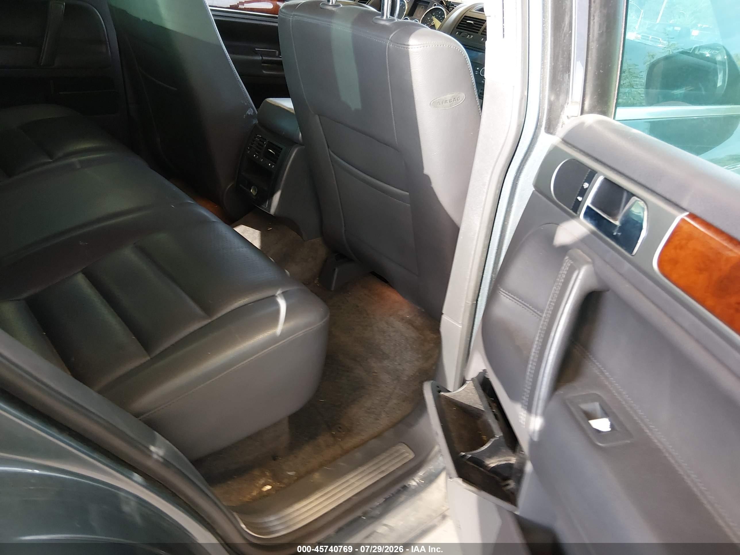 2004 Volkswagen Touareg V6 Gray vin: WVGBC67L24D020733