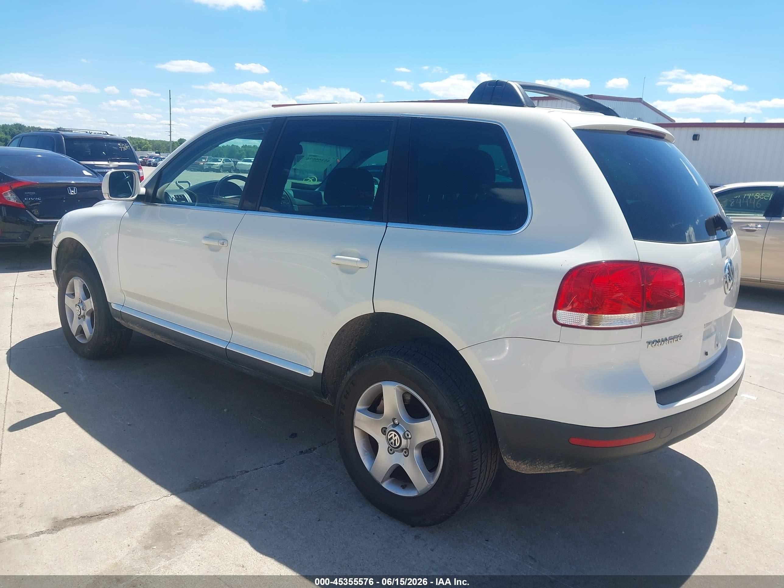 2004 Volkswagen Touareg V6 White vin: WVGBC67L94D034693