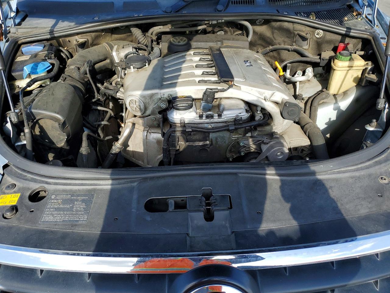 2004 Volkswagen Touareg 3.2 Silver vin: WVGBC77L04D082735
