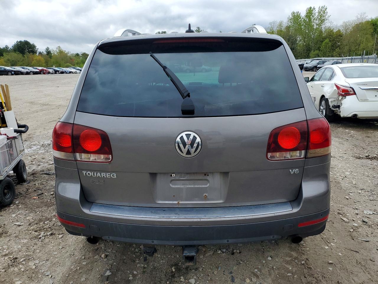 2009 Volkswagen Touareg 2 V6 Charcoal vin: WVGBE77L49D024418