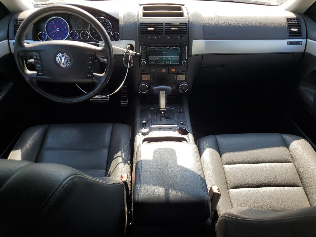 2009 Volkswagen Touareg 2 V6 Коричневый vin: WVGBE77L79D030861