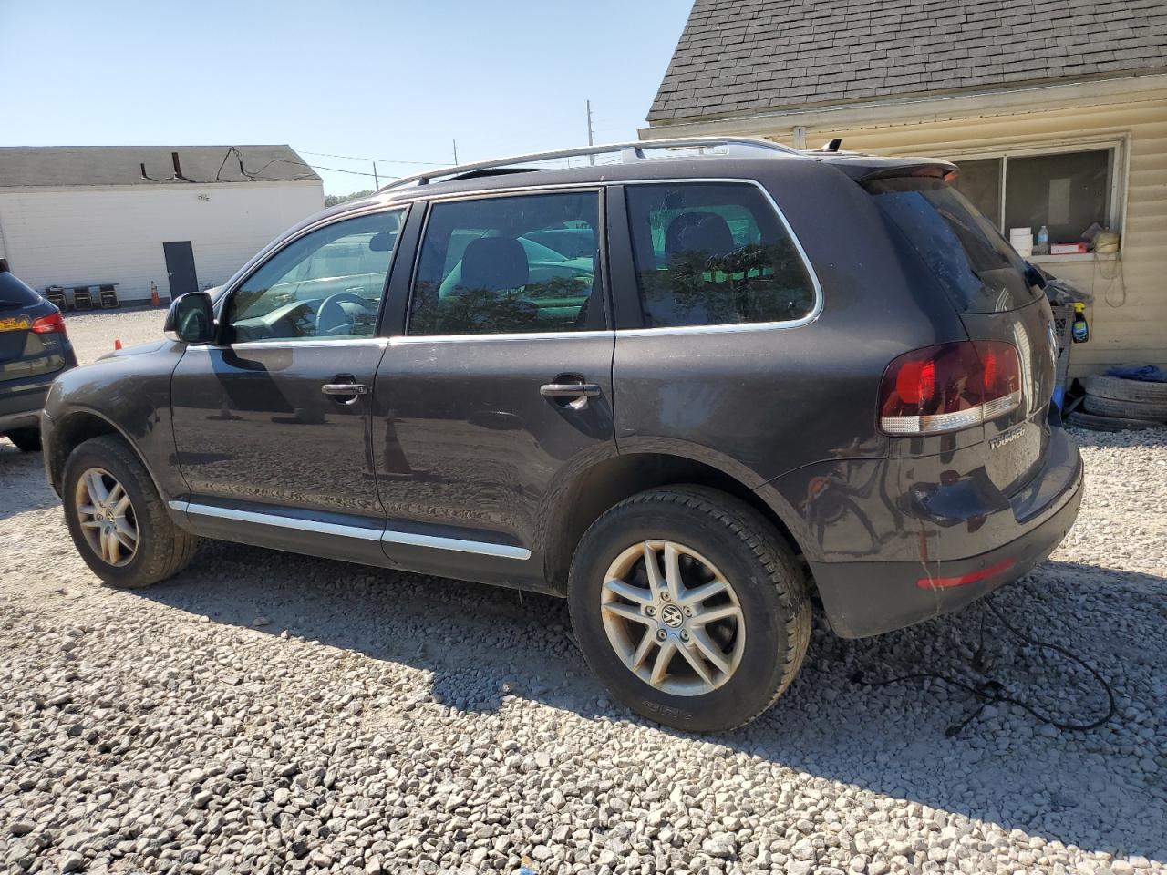 2009 Volkswagen Touareg 2 V6 Коричневый vin: WVGBE77L79D030861