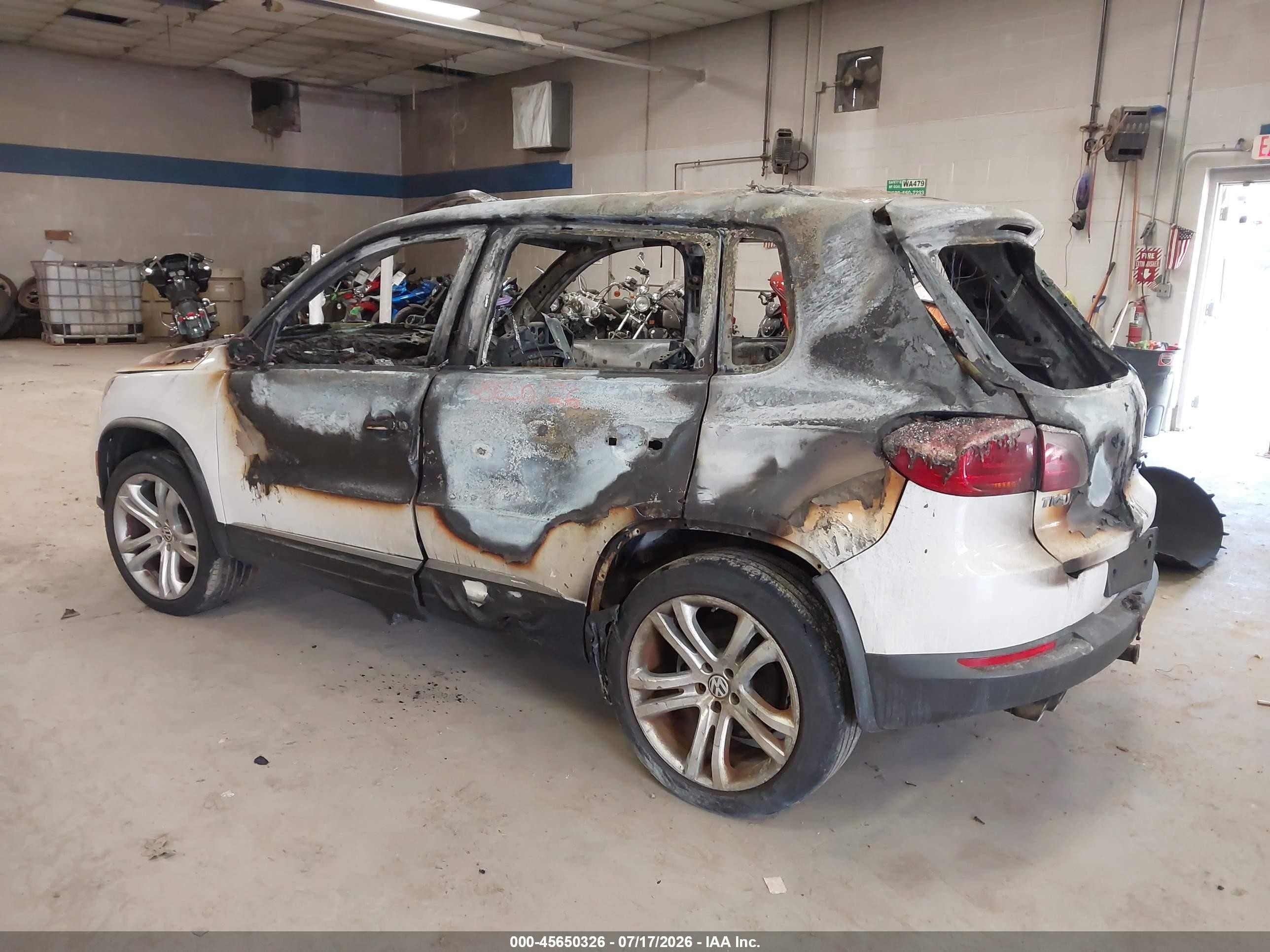 2013 Volkswagen Tiguan Sel White vin: WVGBV3AX0DW057840