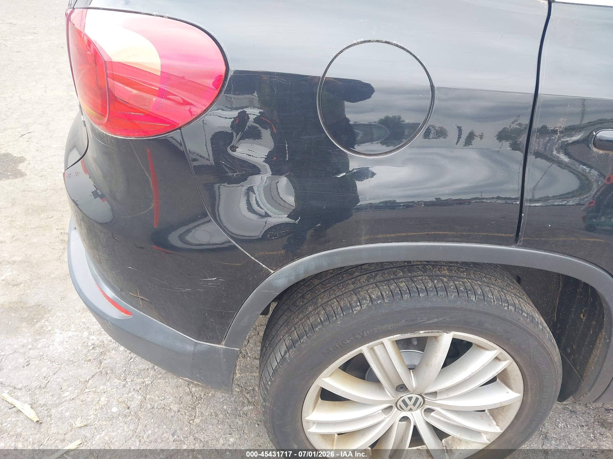 2013 Volkswagen Tiguan Se Черный vin: WVGBV3AX0DW610969
