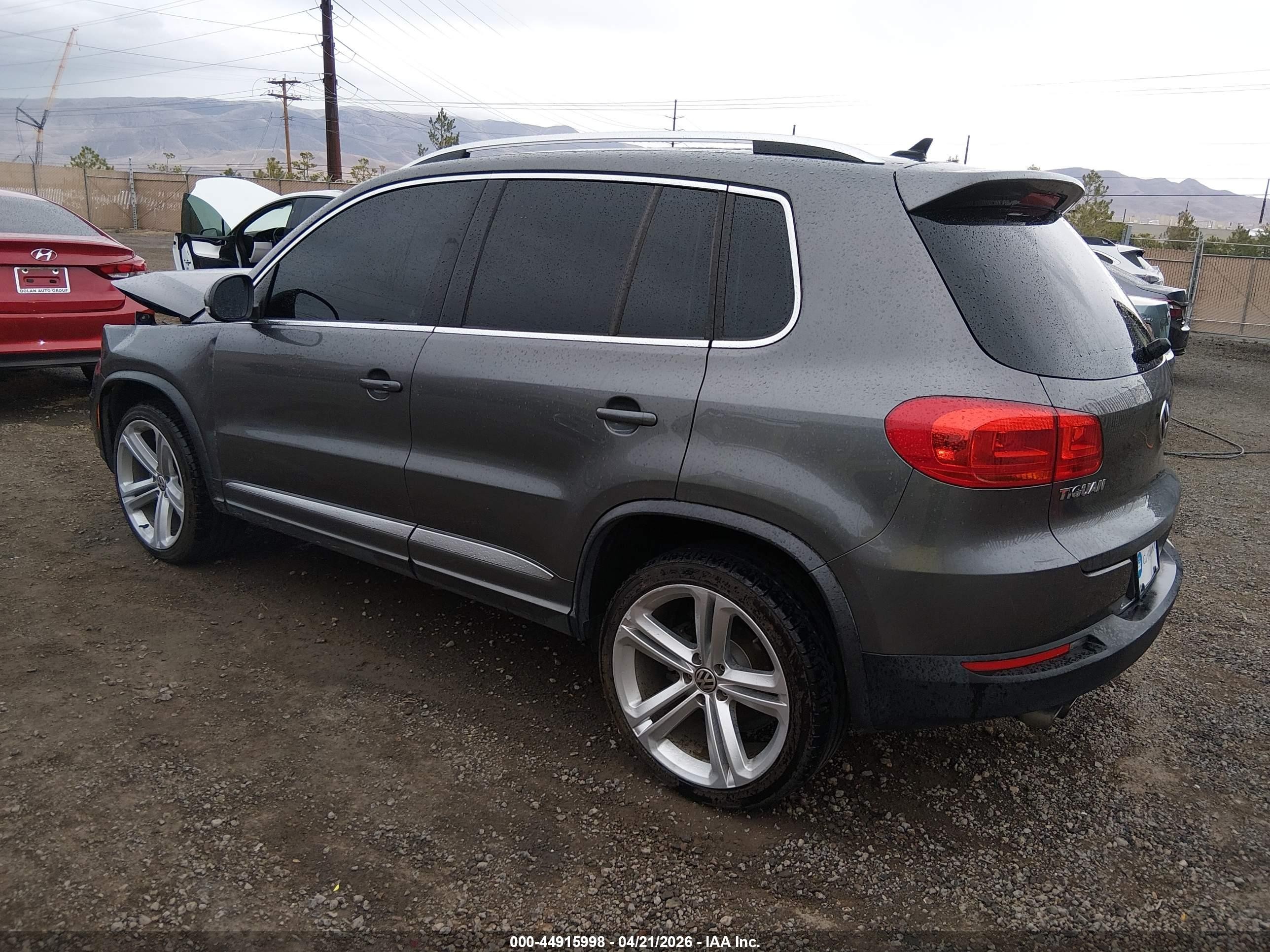 2014 Volkswagen Tiguan R-line Gray vin: WVGBV3AX0EW045236