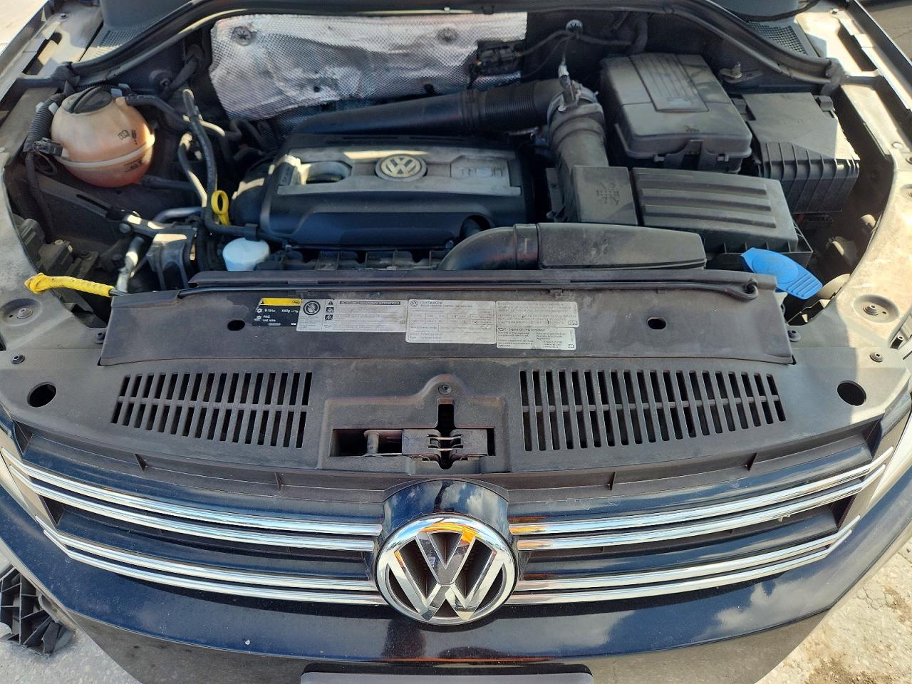 2014 Volkswagen Tiguan S Черный vin: WVGBV3AX0EW534591
