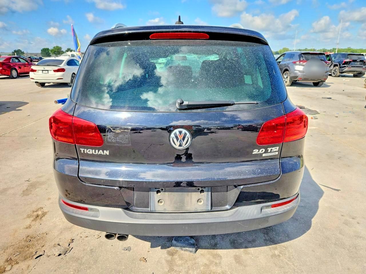 2014 Volkswagen Tiguan S Черный vin: WVGBV3AX0EW534591