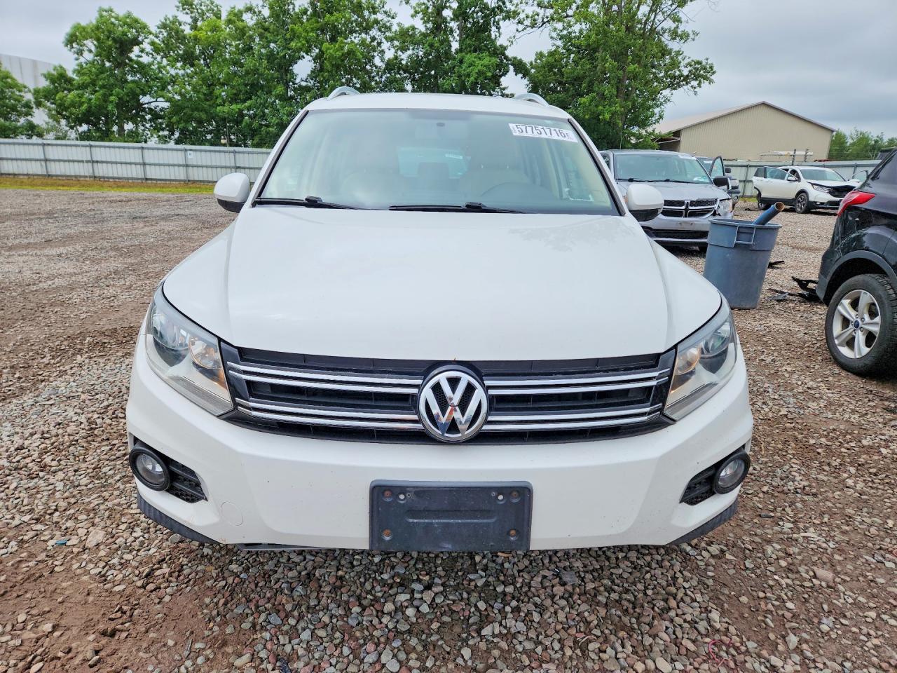 2014 Volkswagen Tiguan S White vin: WVGBV3AX0EW539435