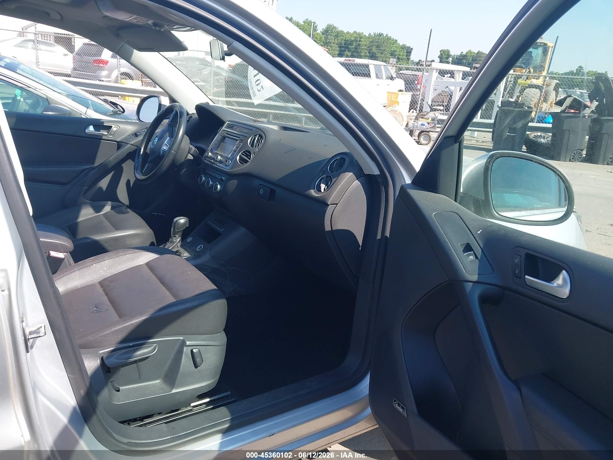 2014 Volkswagen Tiguan Sel Silver vin: WVGBV3AX0EW540858