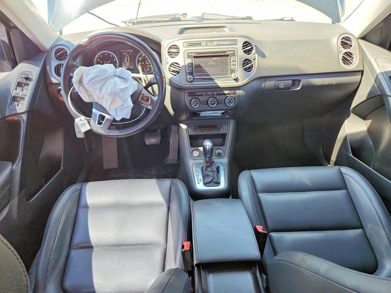 2014 Volkswagen Tiguan S Black vin: WVGBV3AX0EW562780