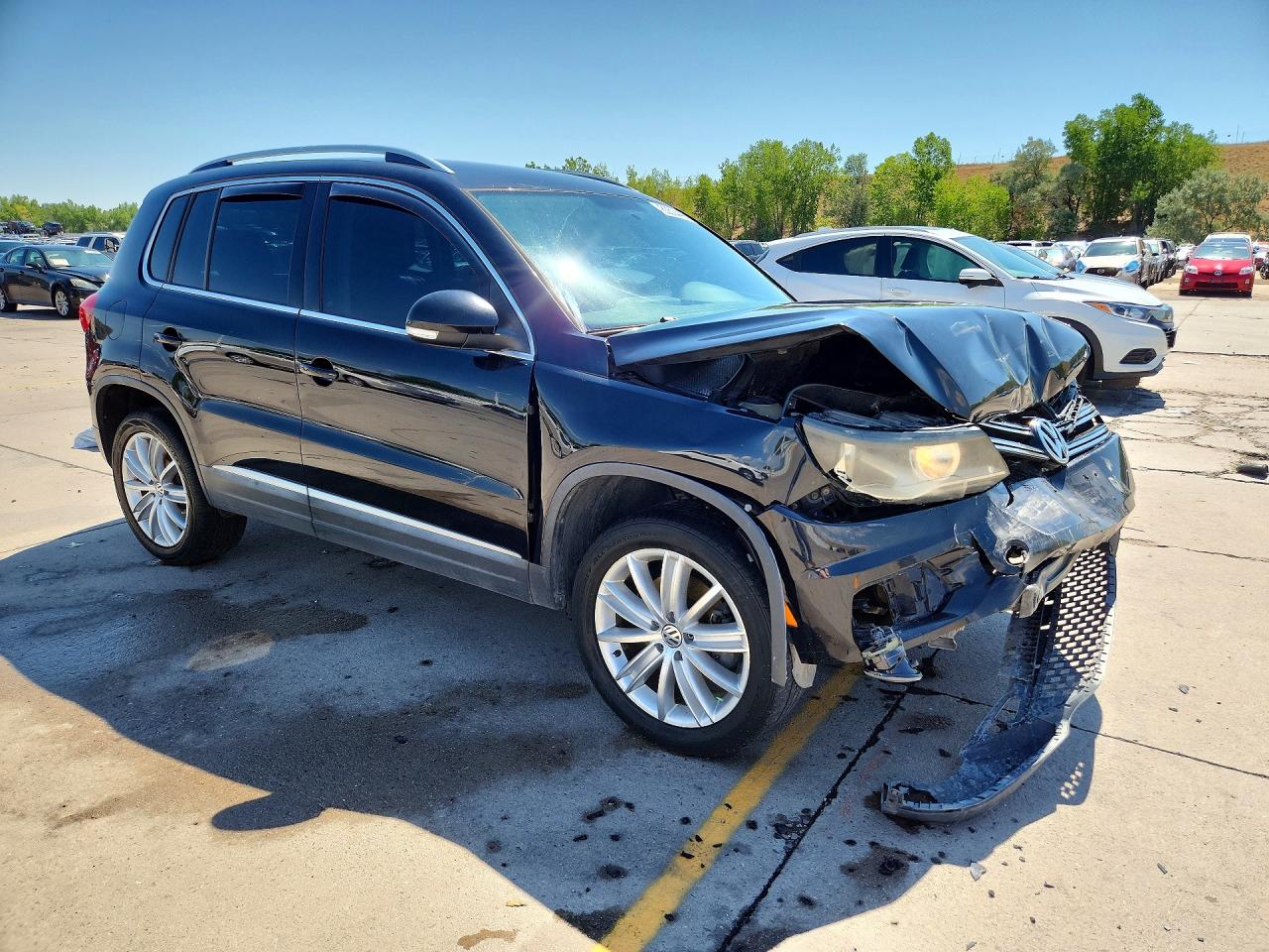 2014 Volkswagen Tiguan S Black vin: WVGBV3AX0EW562780
