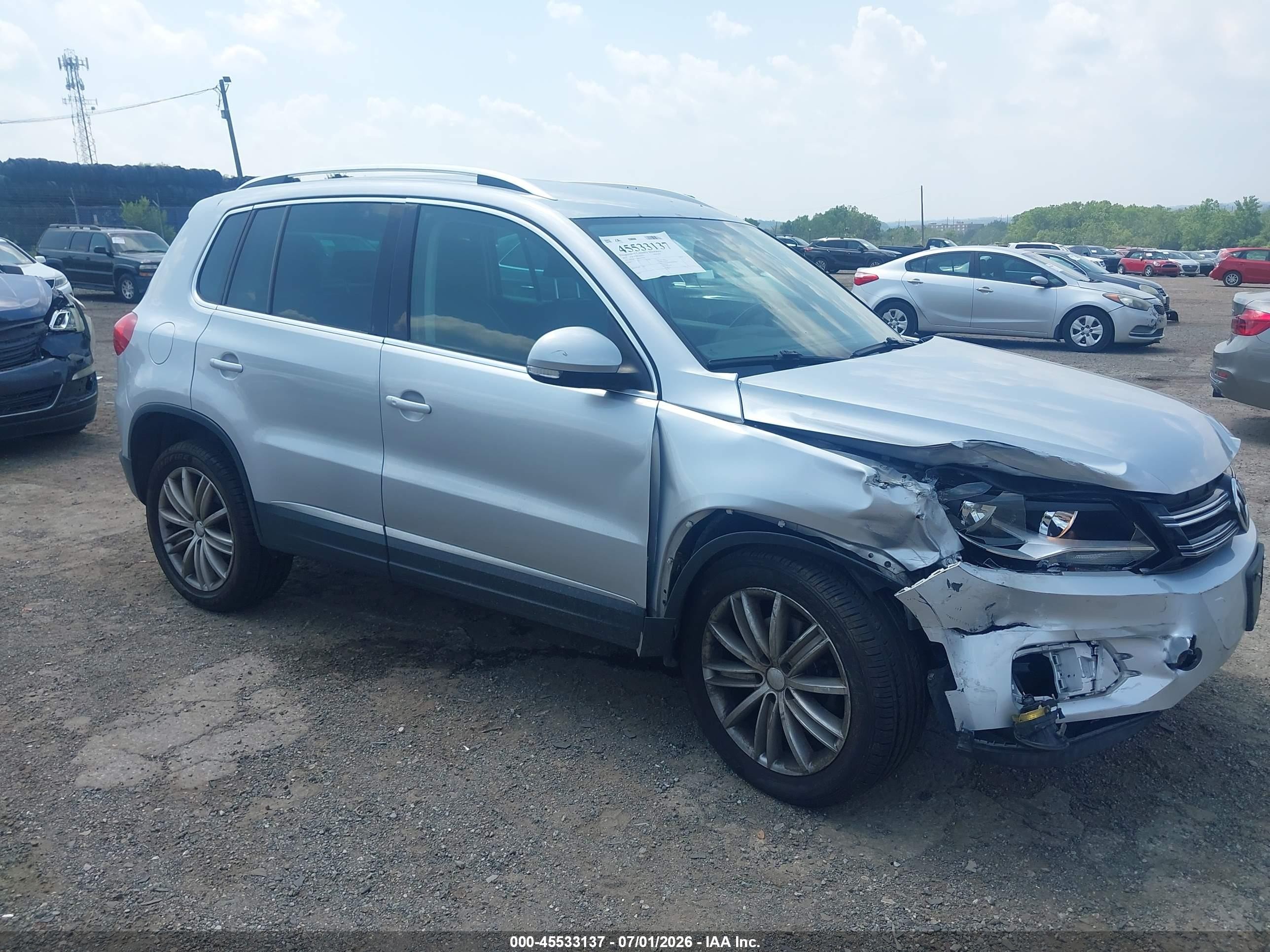 2014 Volkswagen Tiguan Se Silver vin: WVGBV3AX0EW573763