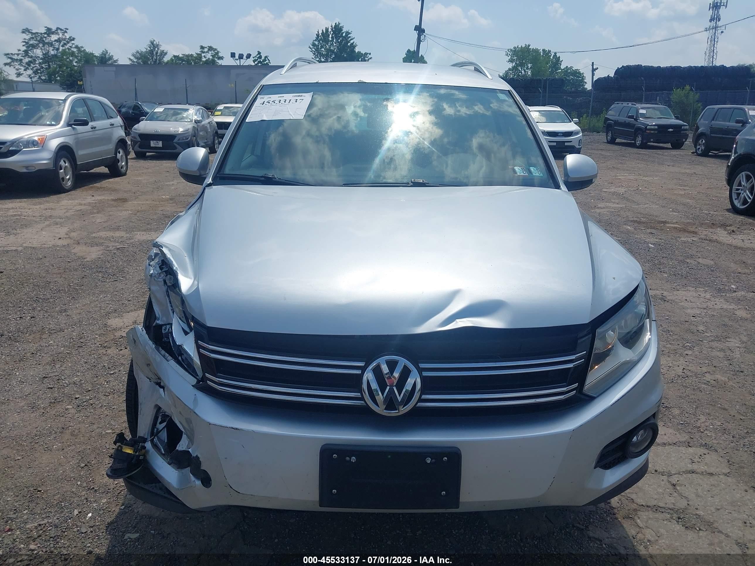 2014 Volkswagen Tiguan Se Silver vin: WVGBV3AX0EW573763