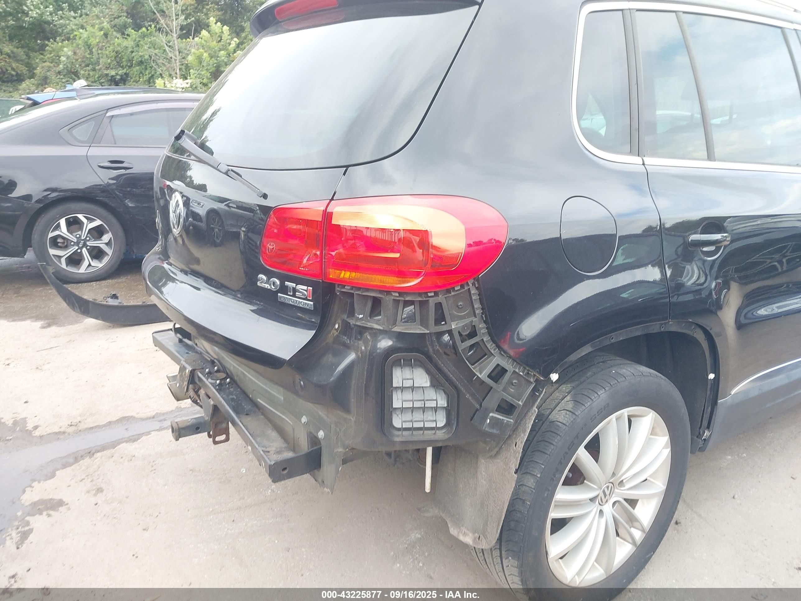 2014 Volkswagen Tiguan Sel Black vin: WVGBV3AX0EW601416