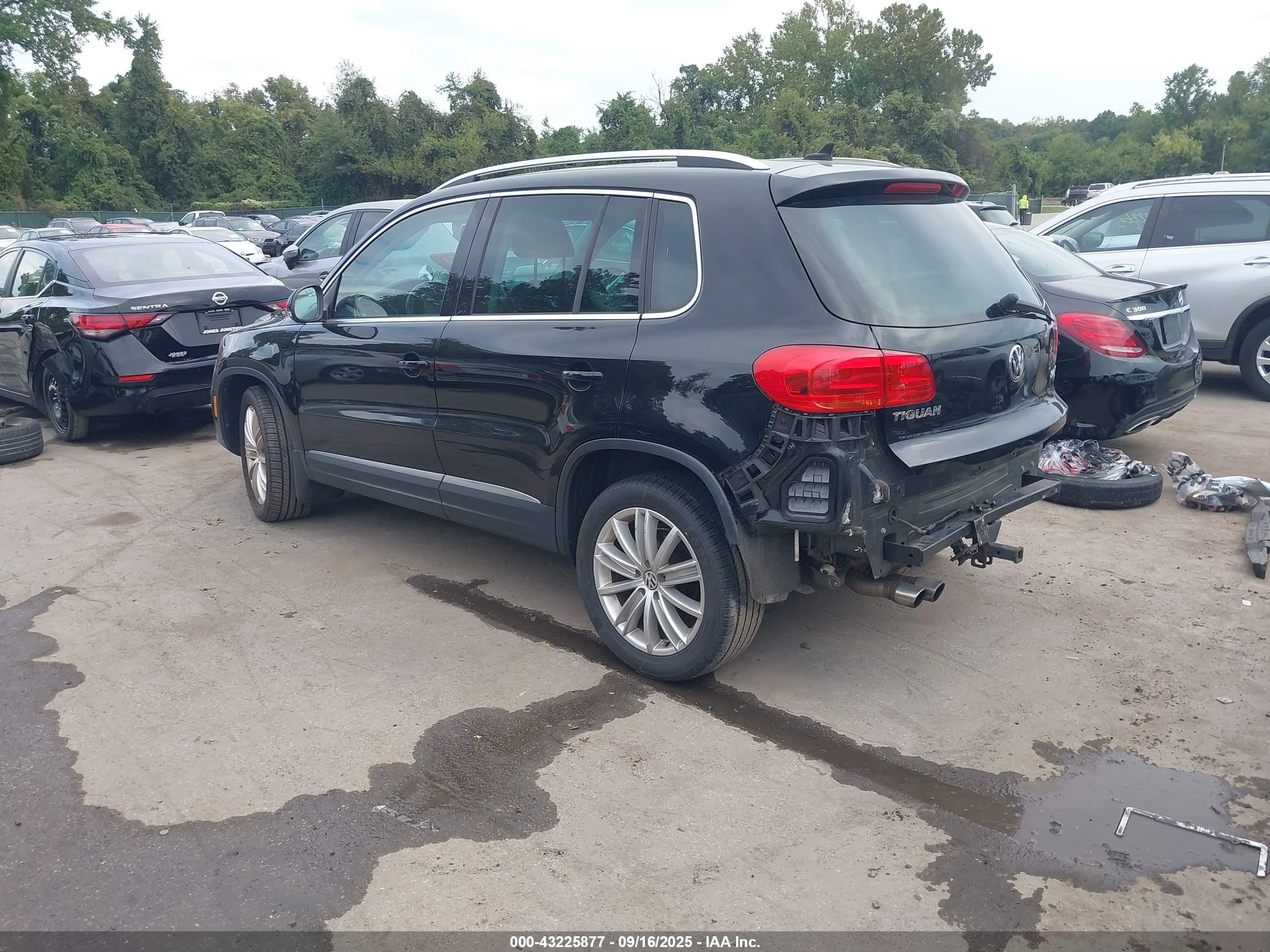 2014 Volkswagen Tiguan Sel Black vin: WVGBV3AX0EW601416