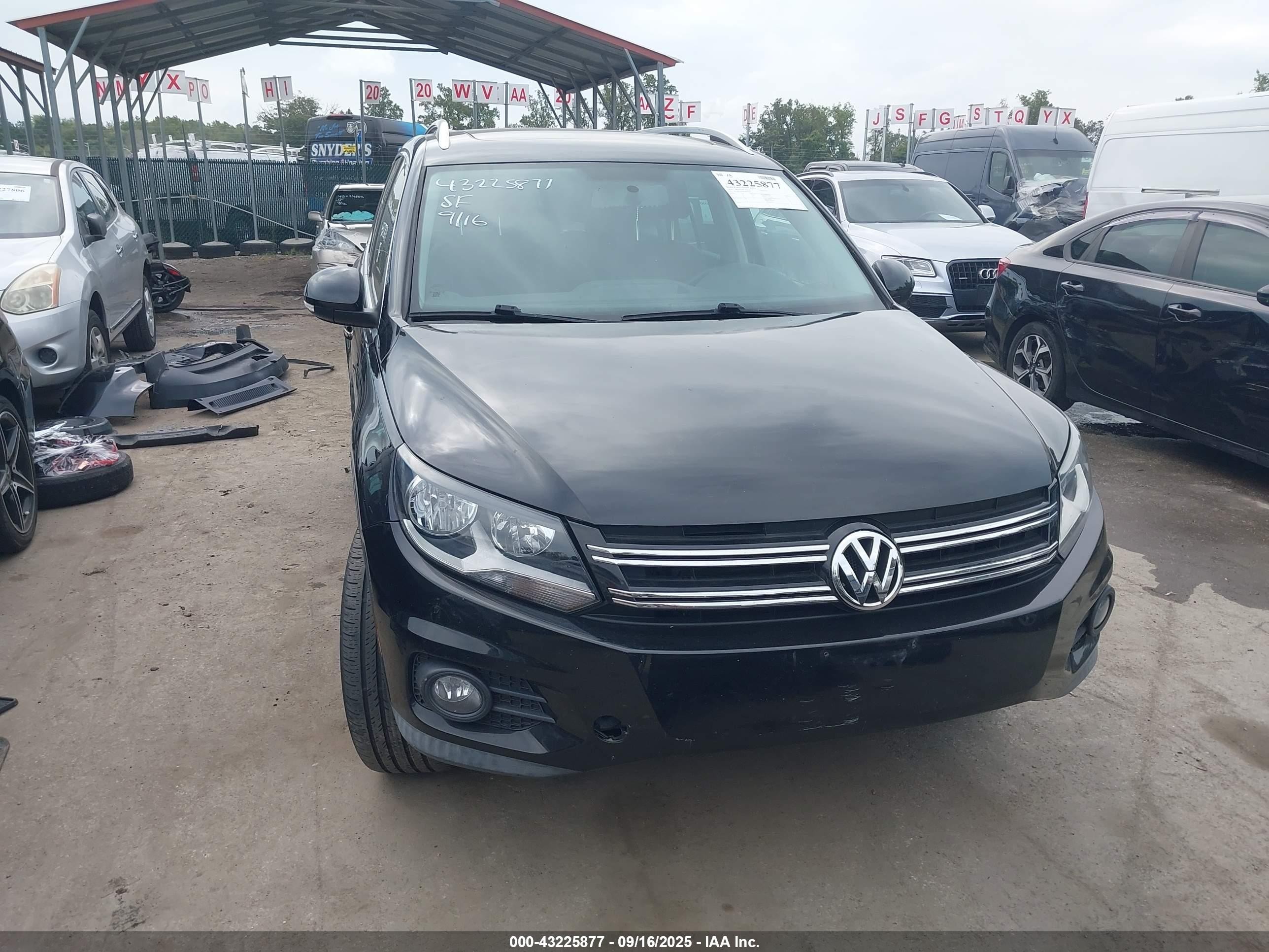 2014 Volkswagen Tiguan Sel Black vin: WVGBV3AX0EW601416