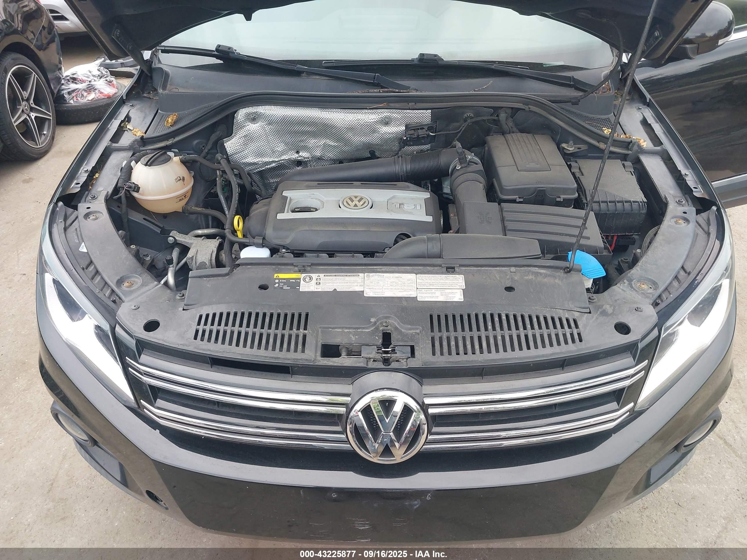 2014 Volkswagen Tiguan Sel Black vin: WVGBV3AX0EW601416