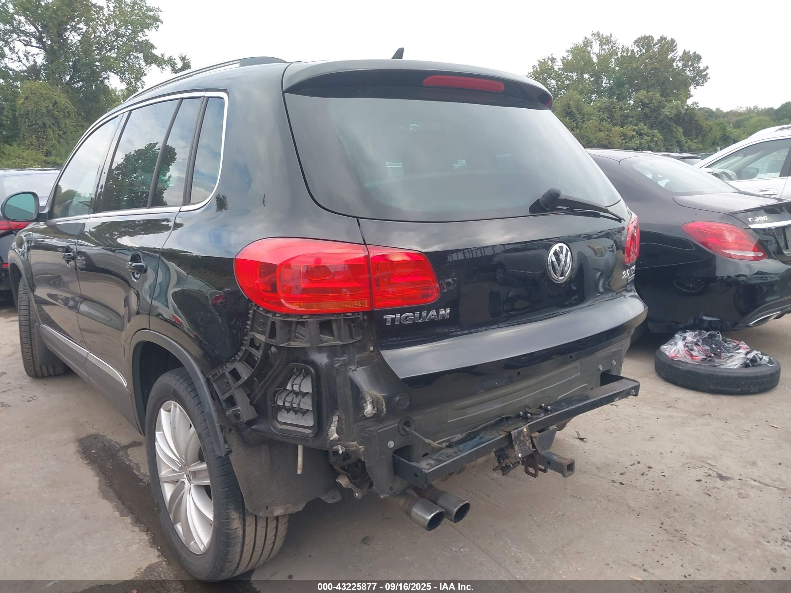 2014 Volkswagen Tiguan Sel Black vin: WVGBV3AX0EW601416