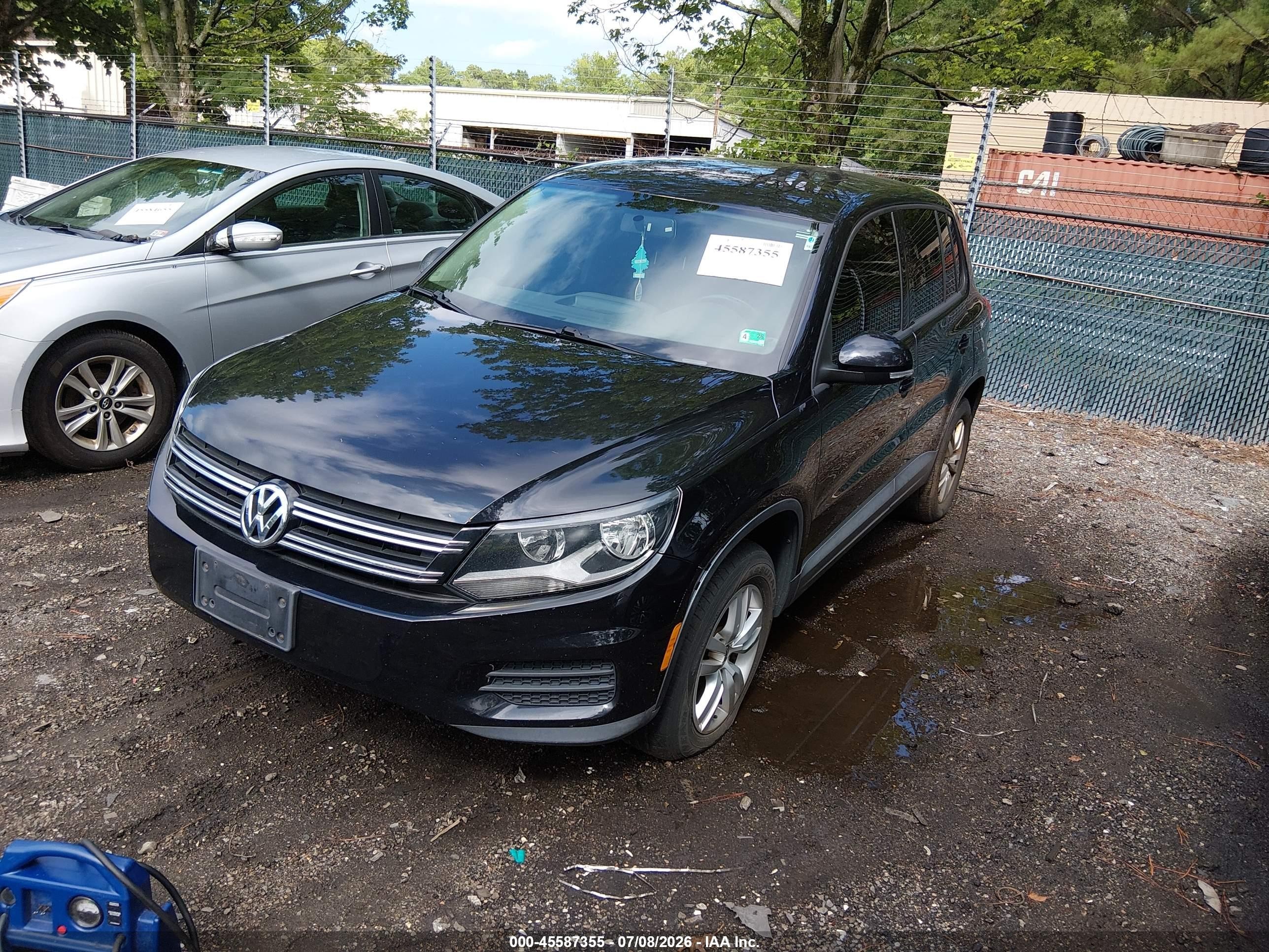 2014 Volkswagen Tiguan S Black vin: WVGBV3AX0EW614957