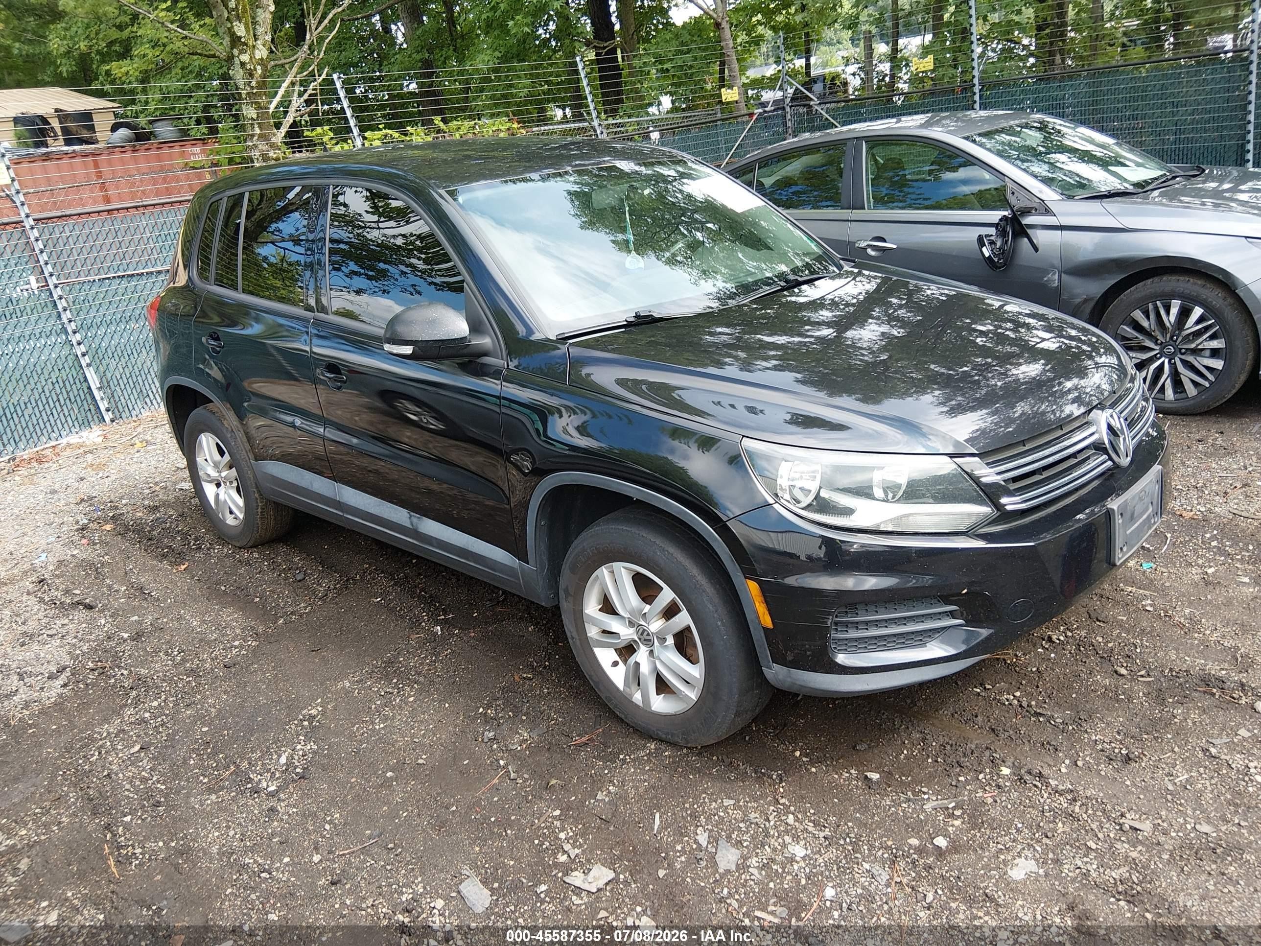 2014 Volkswagen Tiguan S Black vin: WVGBV3AX0EW614957