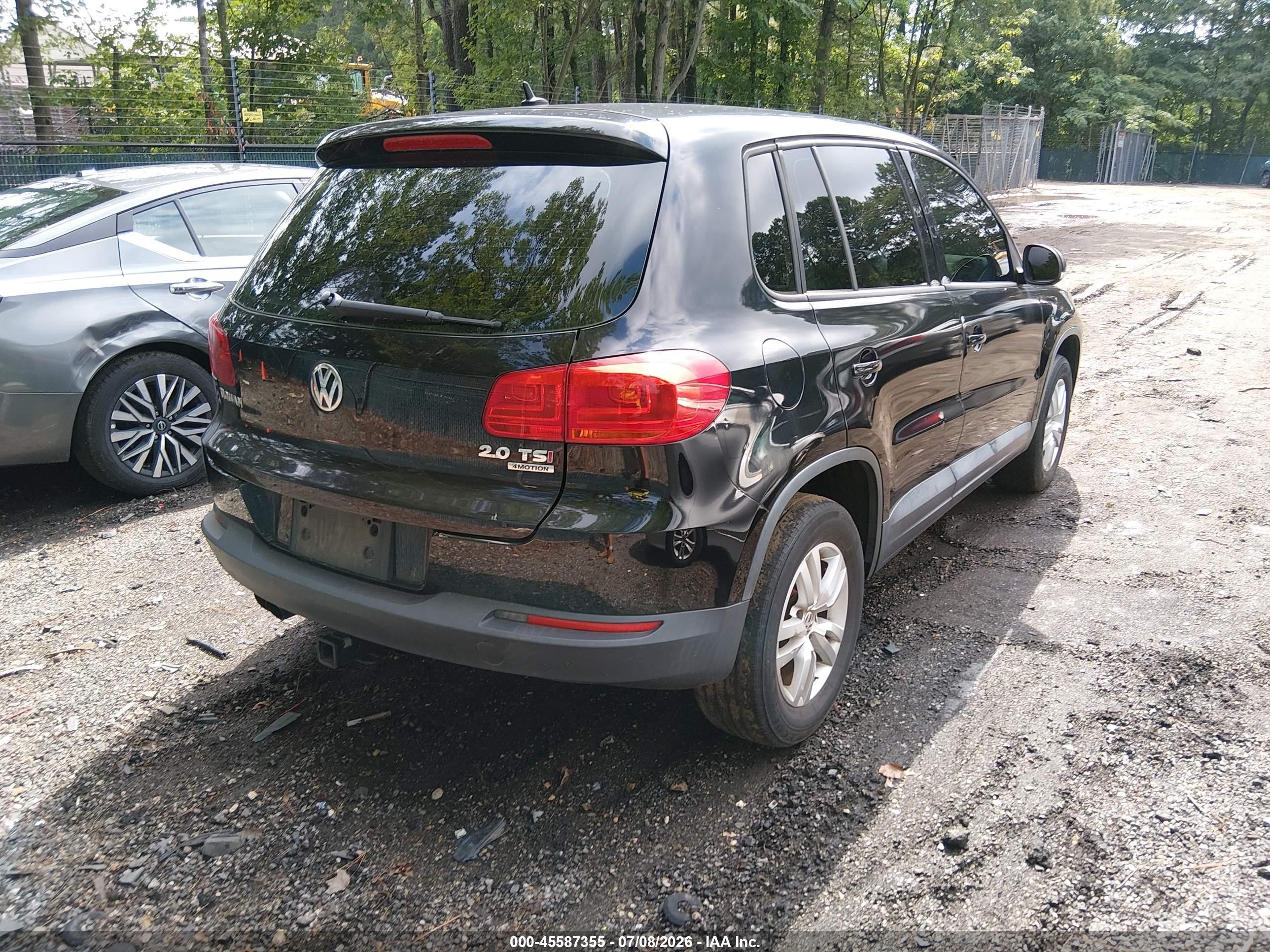2014 Volkswagen Tiguan S Black vin: WVGBV3AX0EW614957