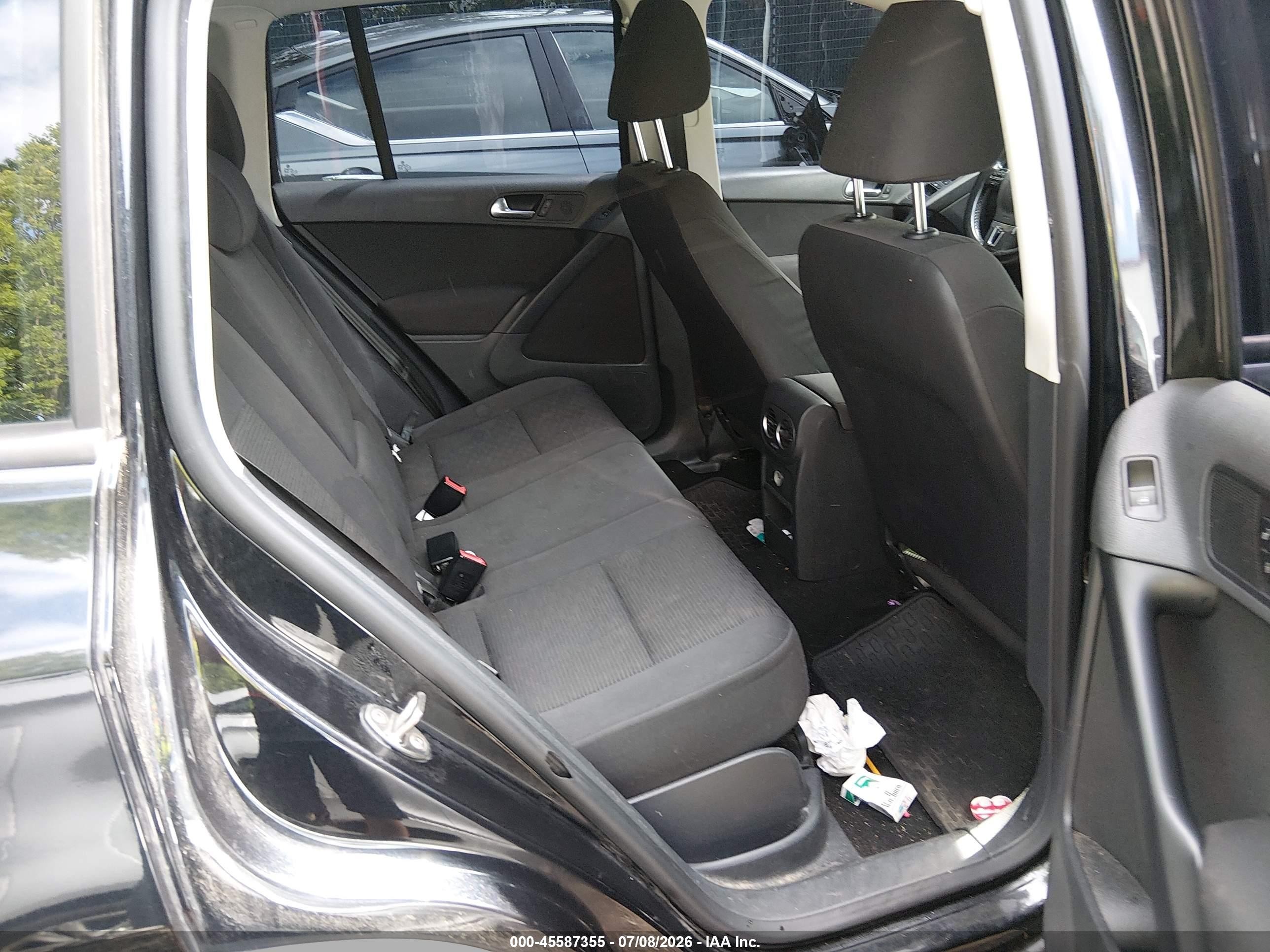2014 Volkswagen Tiguan S Black vin: WVGBV3AX0EW614957