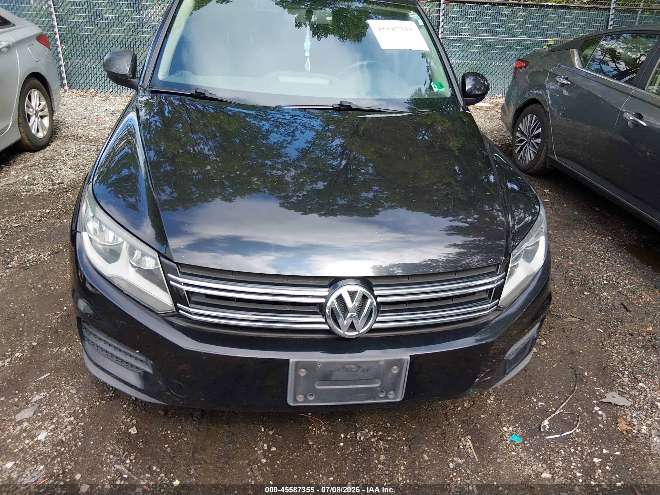 2014 Volkswagen Tiguan S Black vin: WVGBV3AX0EW614957