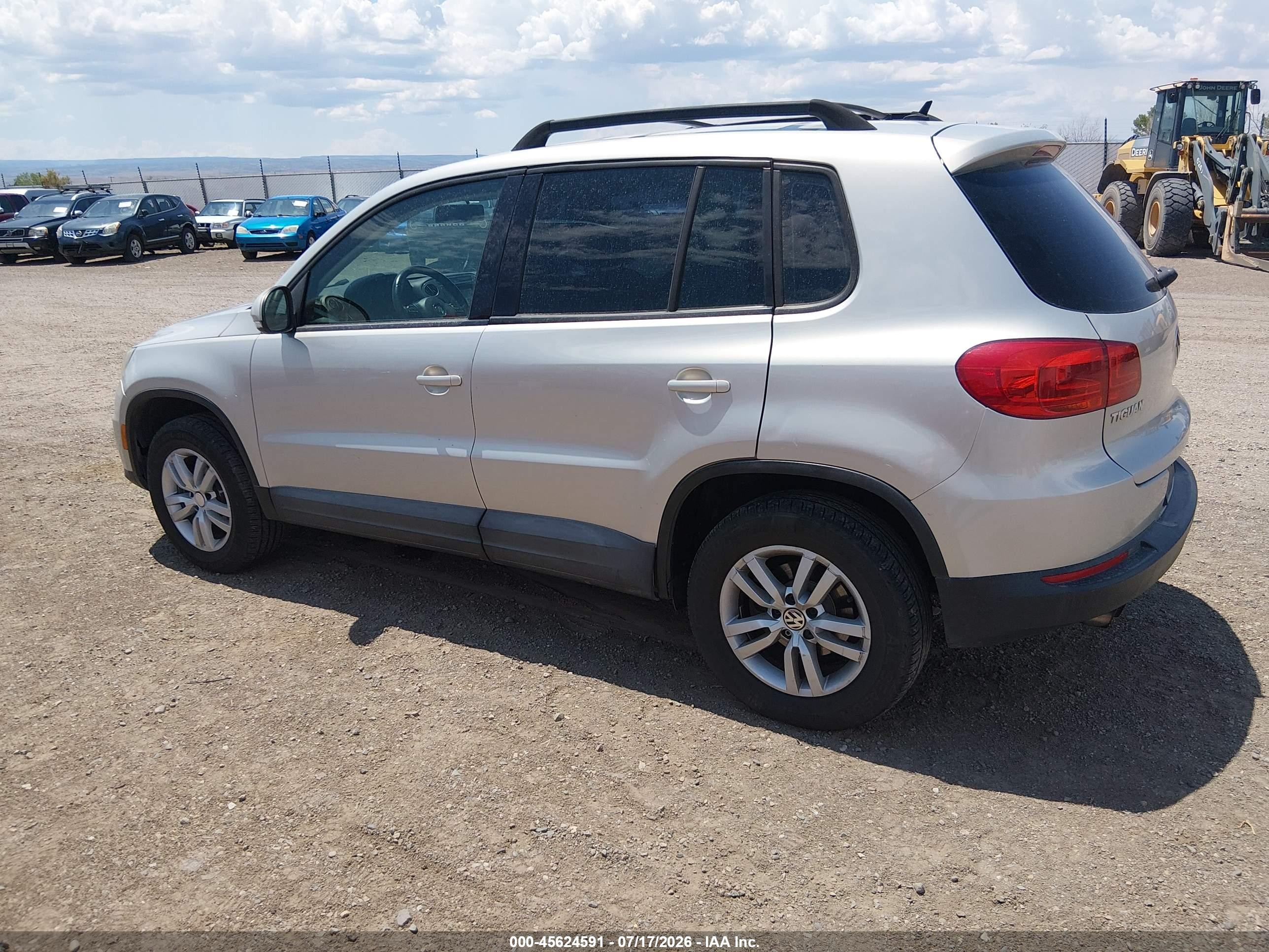 2013 Volkswagen Tiguan S Silver vin: WVGBV3AX1DW569736