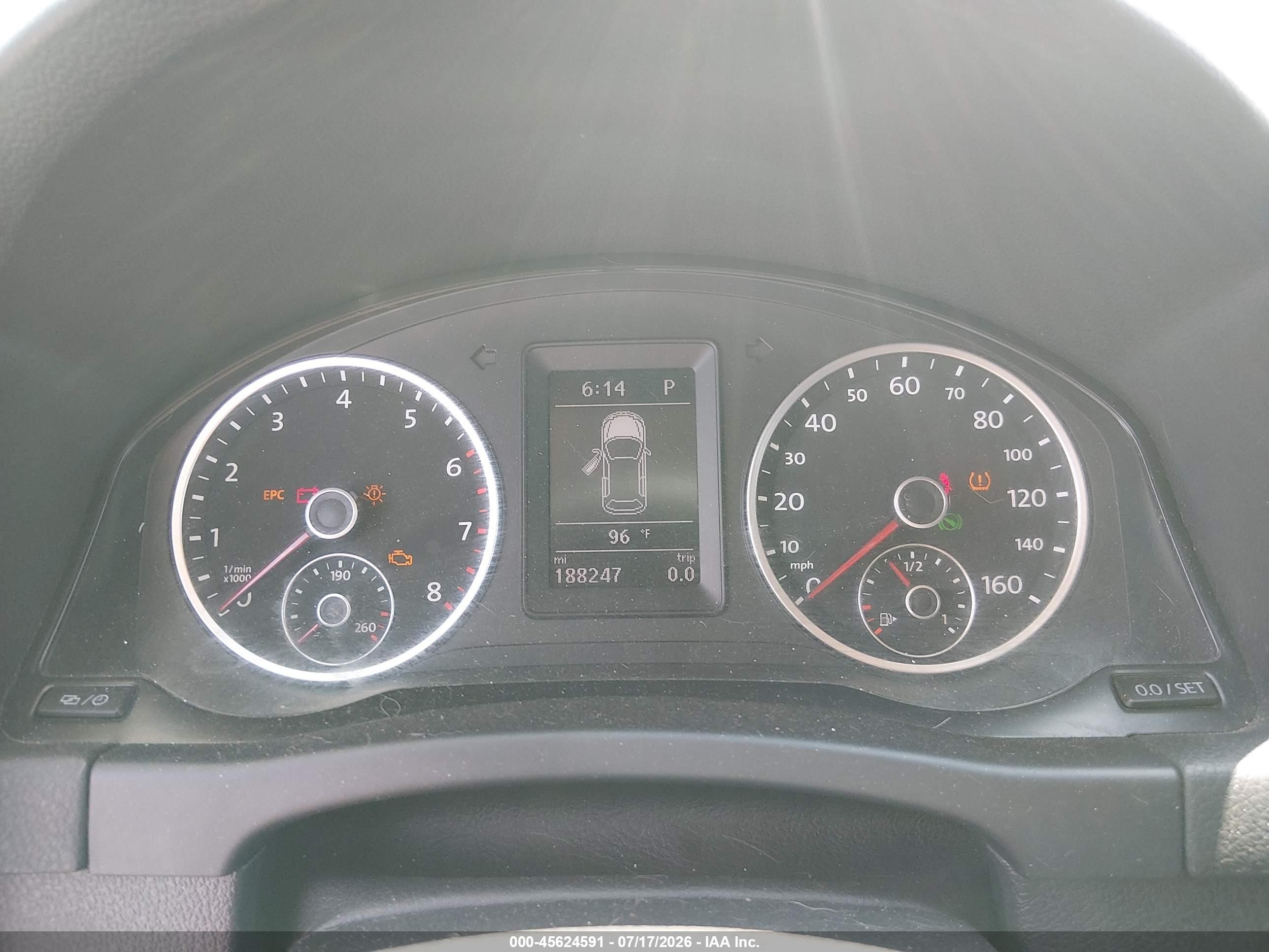 2013 Volkswagen Tiguan S Silver vin: WVGBV3AX1DW569736