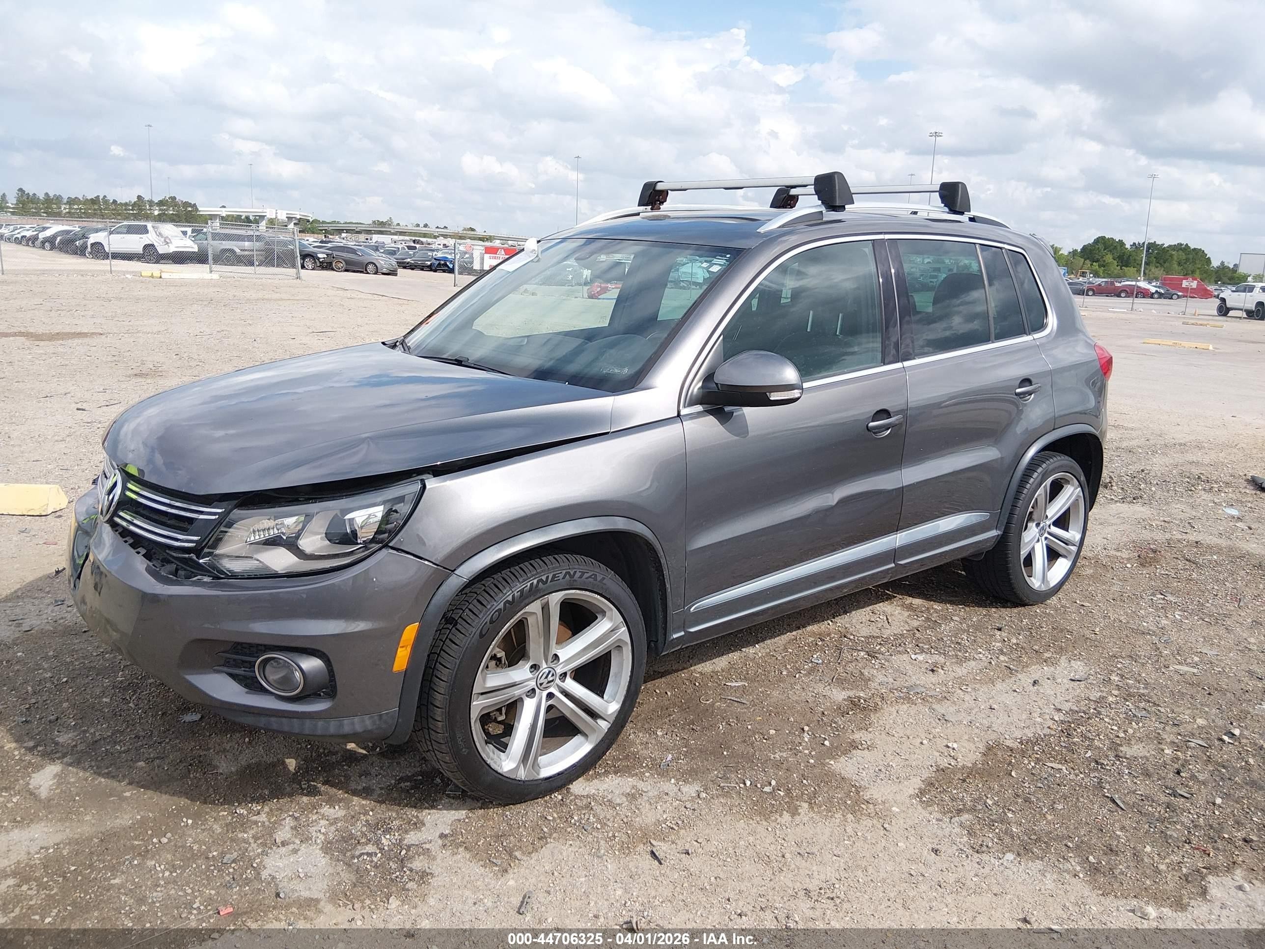 2014 Volkswagen Tiguan R-line Gray vin: WVGBV3AX1EW010480