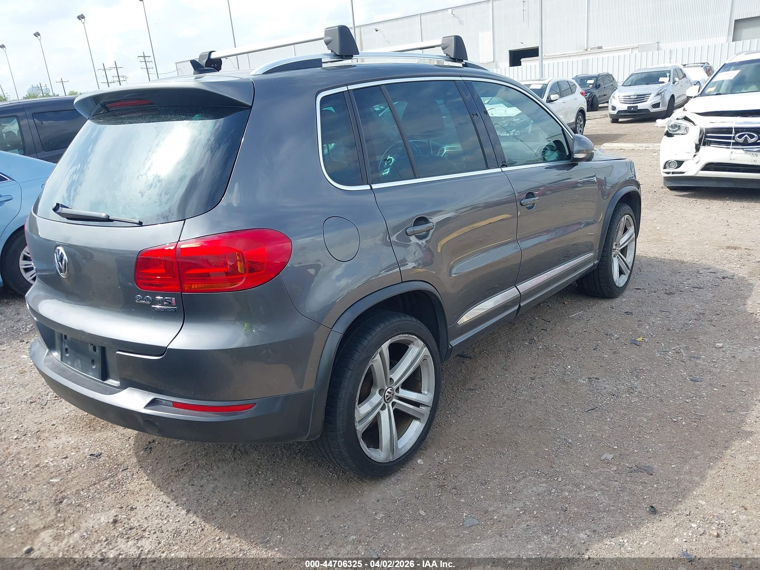 2014 Volkswagen Tiguan R-line Gray vin: WVGBV3AX1EW010480