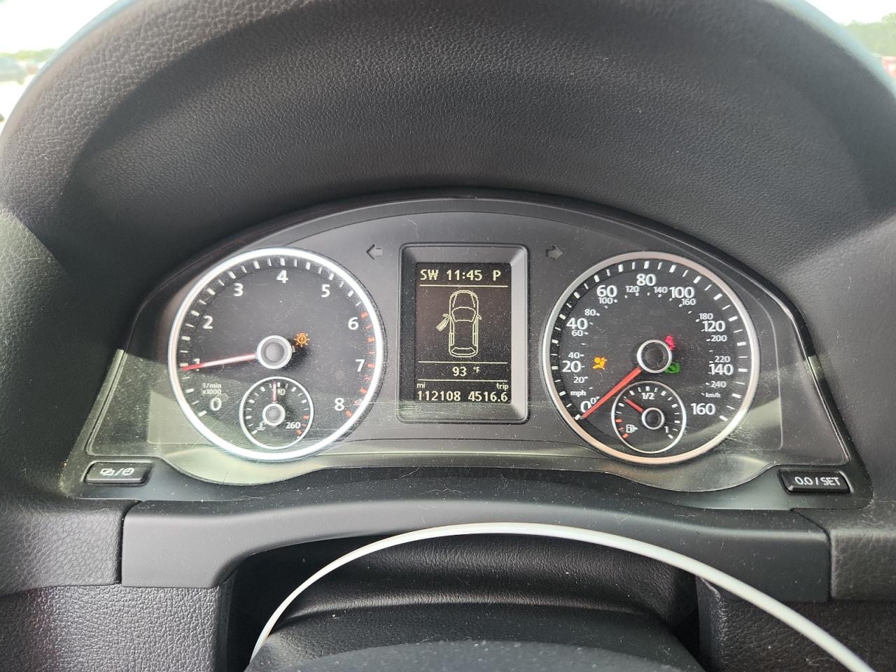 2014 Volkswagen Tiguan S Silver vin: WVGBV3AX1EW527598