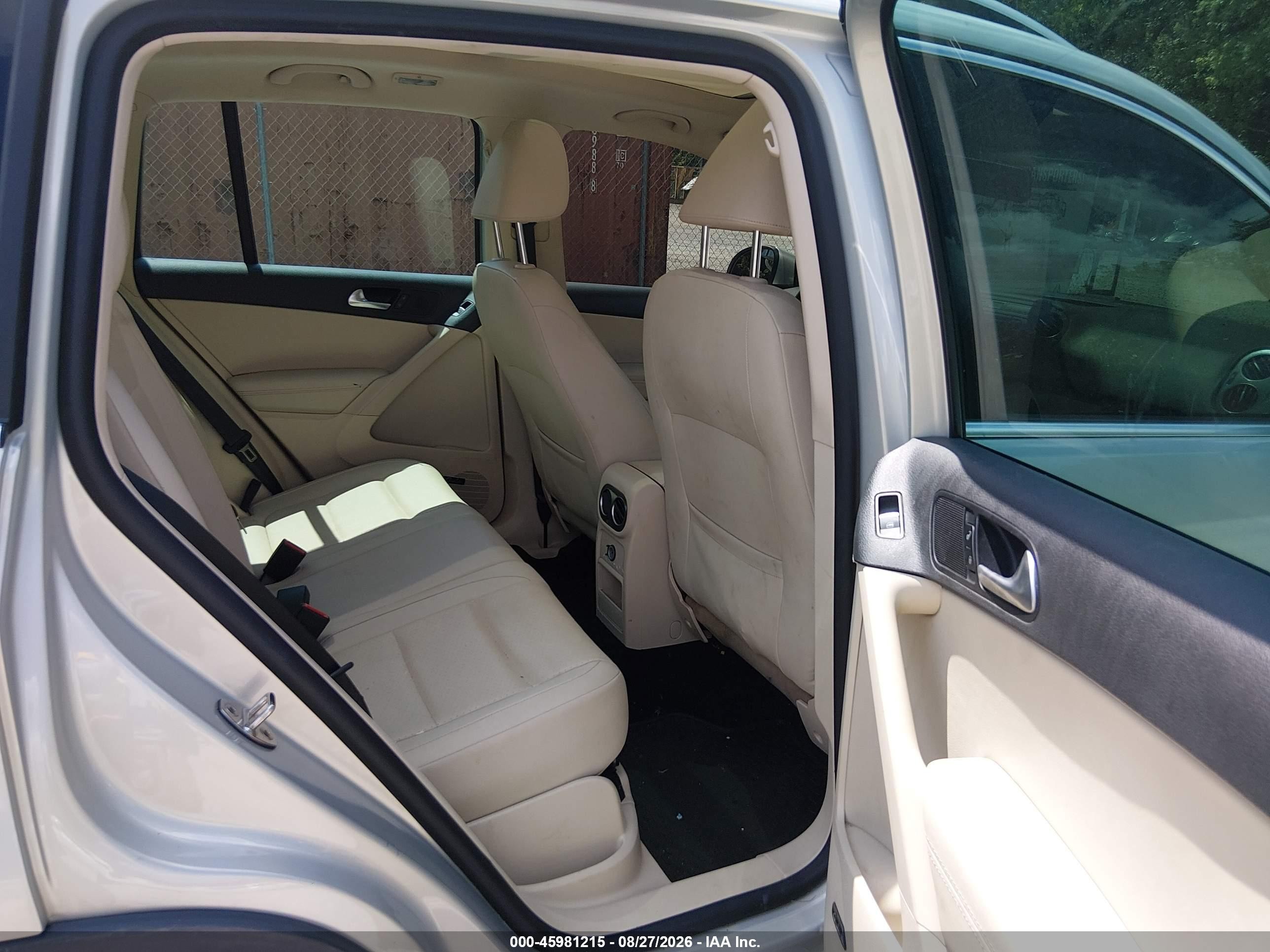 2014 Volkswagen Tiguan Sel Gray vin: WVGBV3AX1EW556020