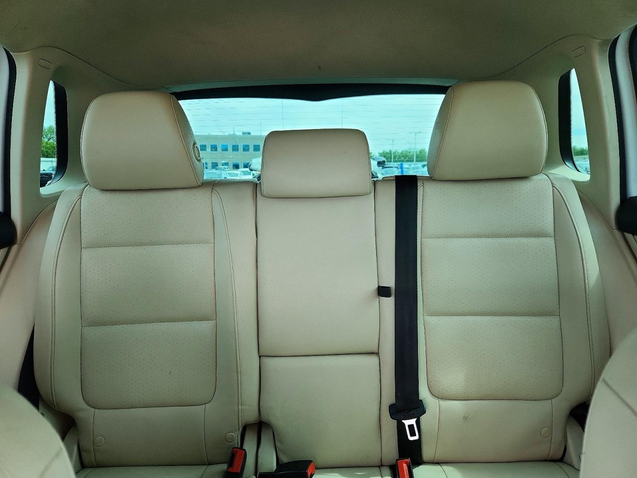 2014 Volkswagen Tiguan S White vin: WVGBV3AX1EW624137