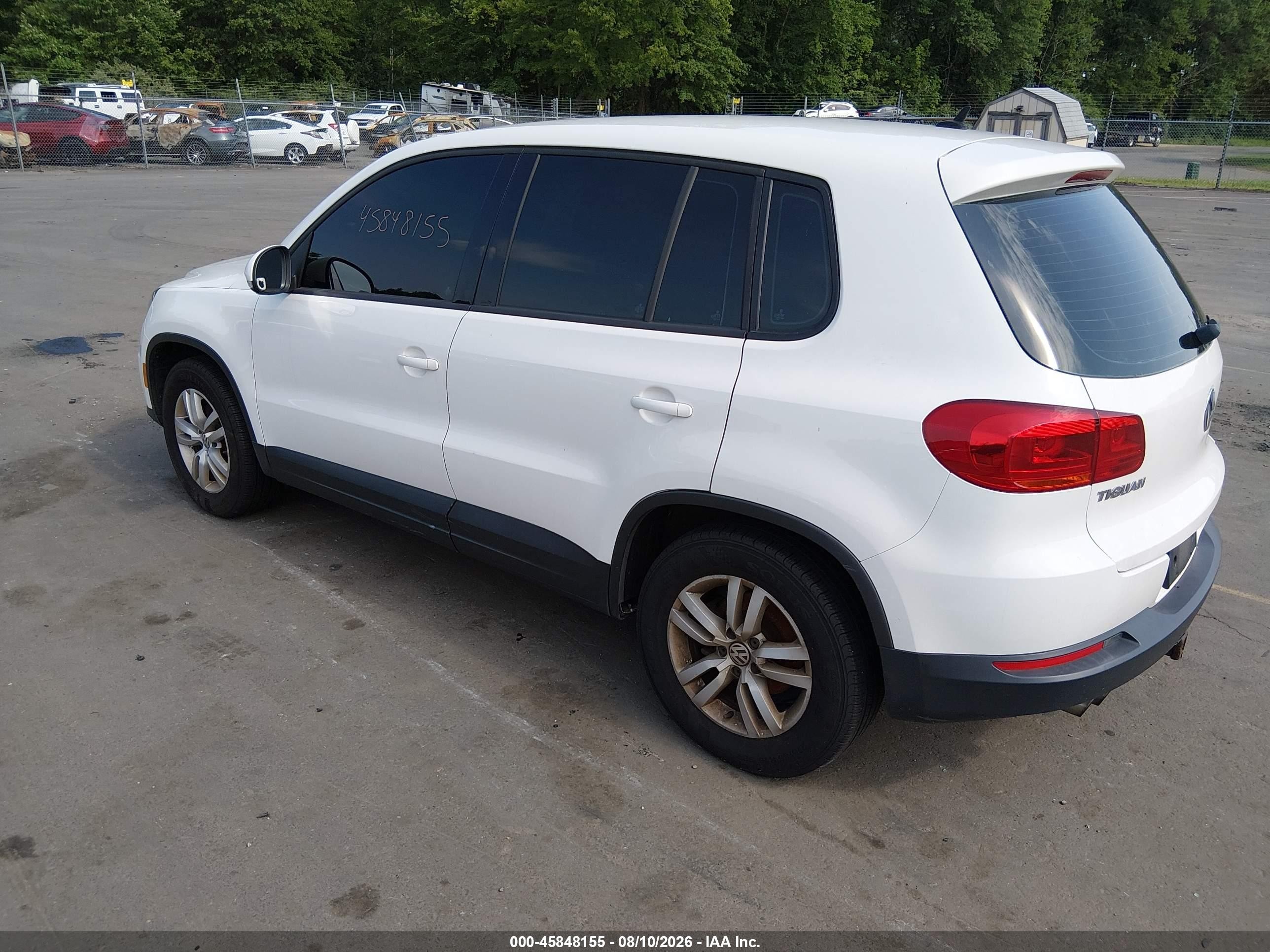 2013 Volkswagen Tiguan S Белый vin: WVGBV3AX2DW068614