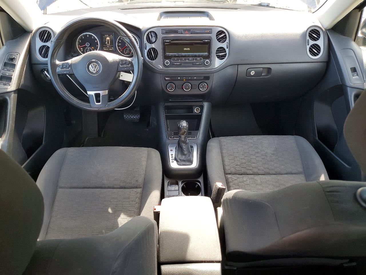 2013 Volkswagen Tiguan Blue vin: WVGBV3AX2DW072226