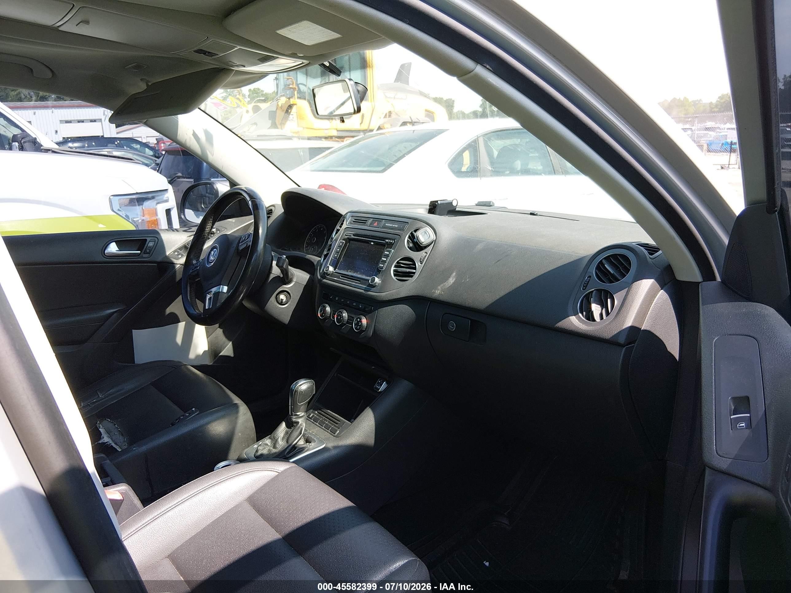 2013 Volkswagen Tiguan Se Silver vin: WVGBV3AX2DW559717