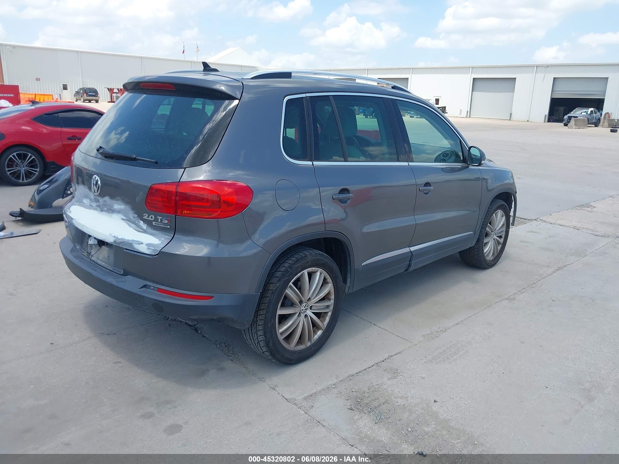2013 Volkswagen Tiguan Se Серый vin: WVGBV3AX2DW623867