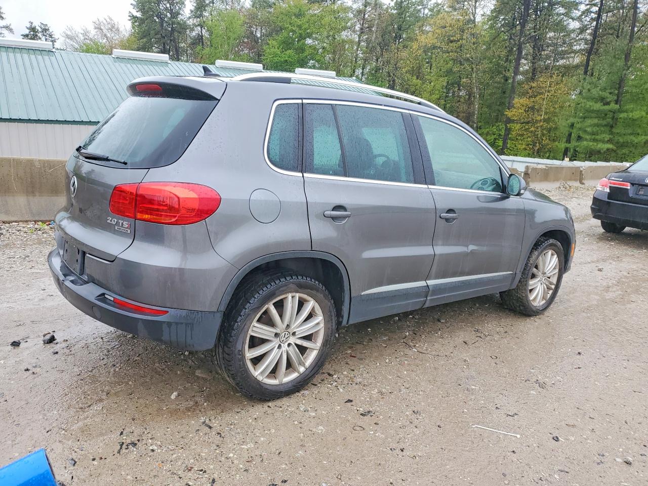 2014 Volkswagen Tiguan S Gray vin: WVGBV3AX2EW535242