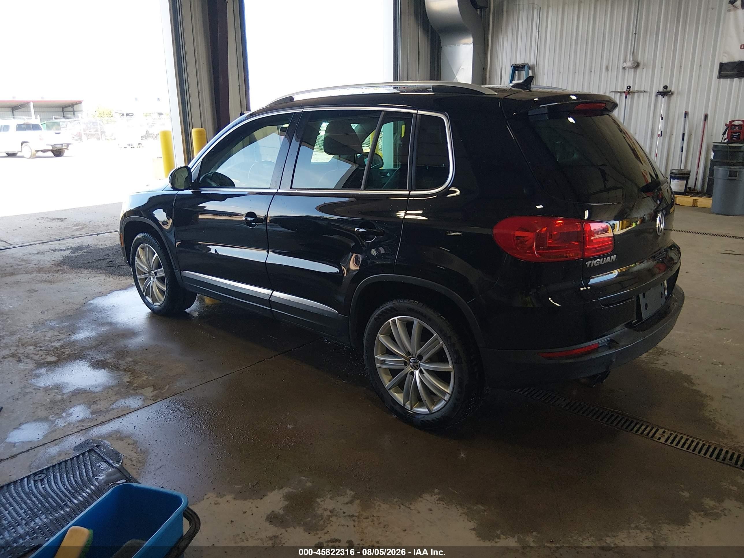 2014 Volkswagen Tiguan Se Черный vin: WVGBV3AX2EW568984