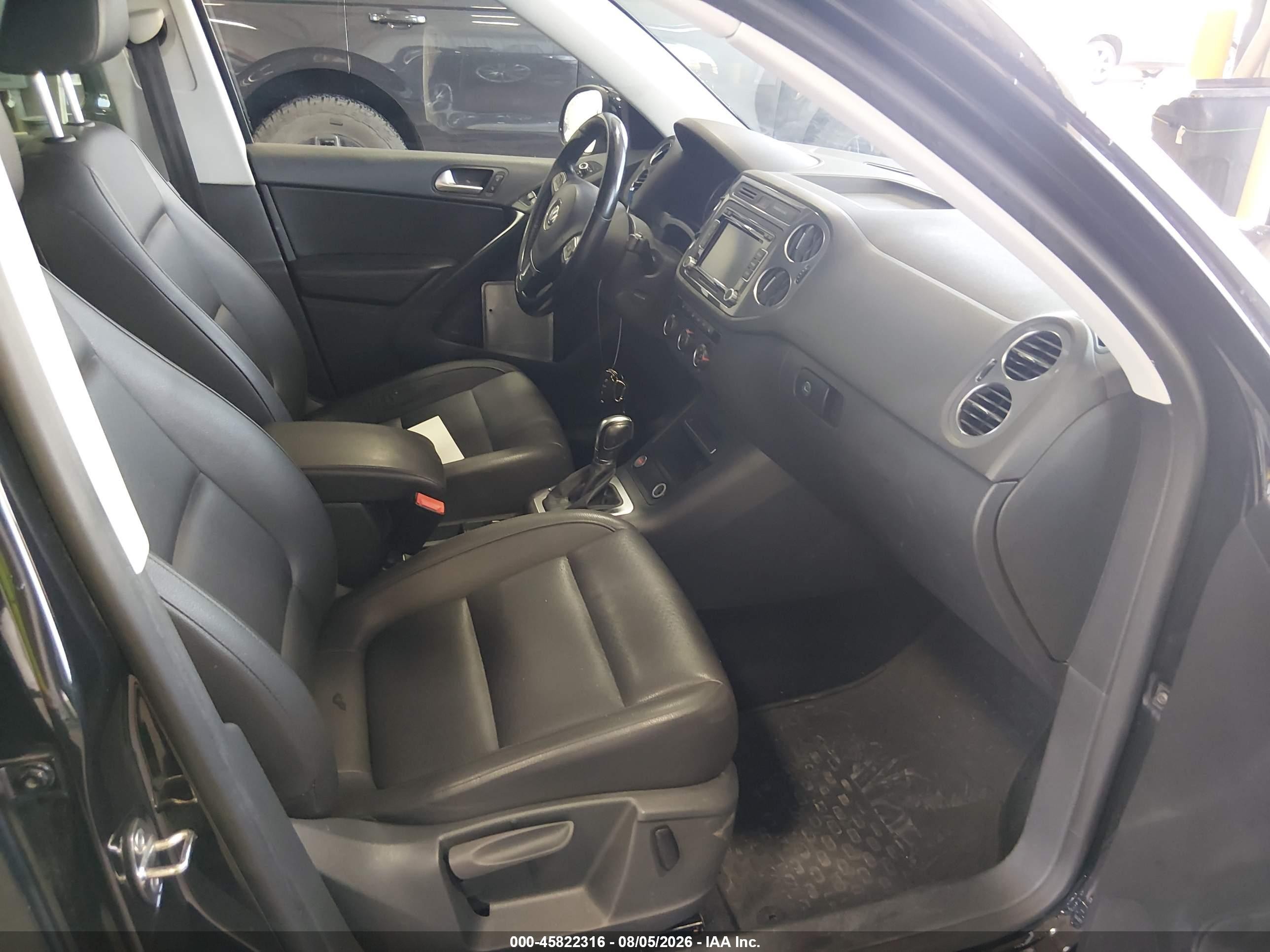 2014 Volkswagen Tiguan Se Черный vin: WVGBV3AX2EW568984
